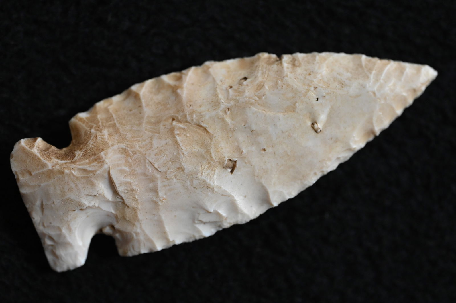 2 9/16" Exceptional Robinson Arrowhead Found by Duane Neal in Madison Co. Illinois. (1 of 10)