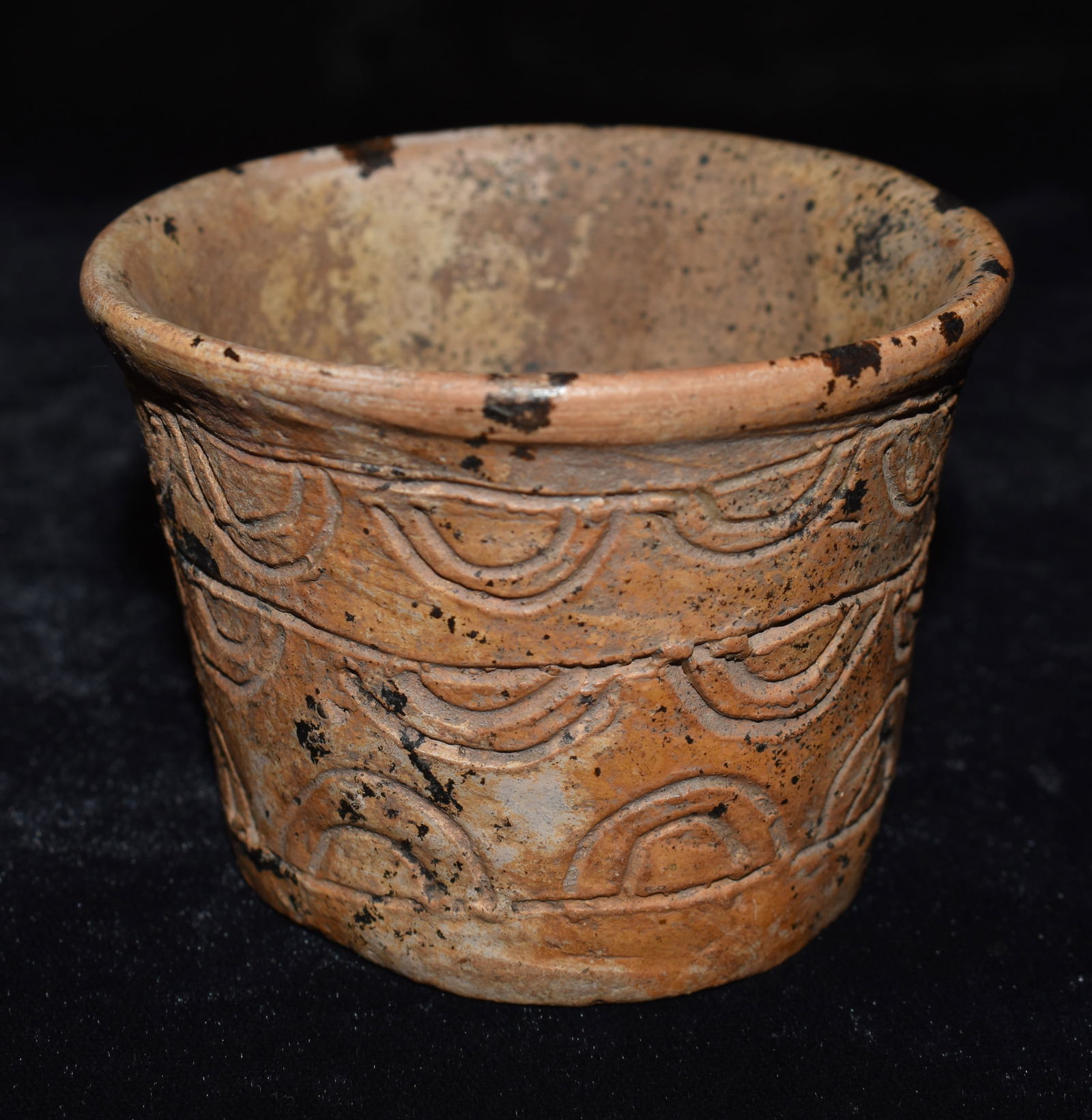 Pre-Columbian Small Pottery Cylinder or Cup (1 of 9)