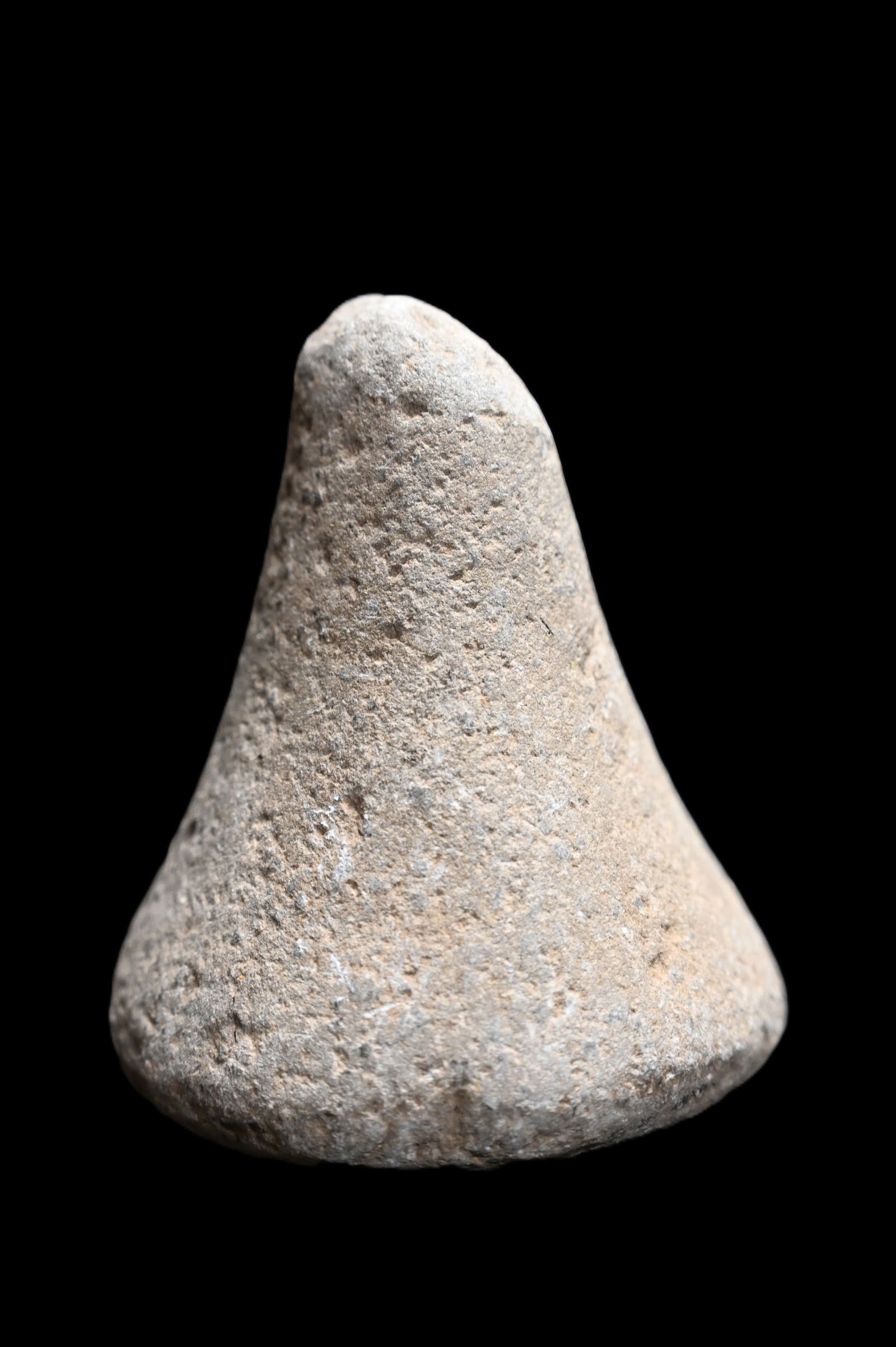 Poi Pounder Found in Tahiti 3 3/4" tall and 4 1/2" wide with damage to the handle. Made from a: Poi Pounder Found in Tahiti 3 3/4" tall and 4 1/2" wide with damage to the handle. Made from a basalt material. Poi is a traditional staple food in the Polynesian diet, made from taro. Traditional poi