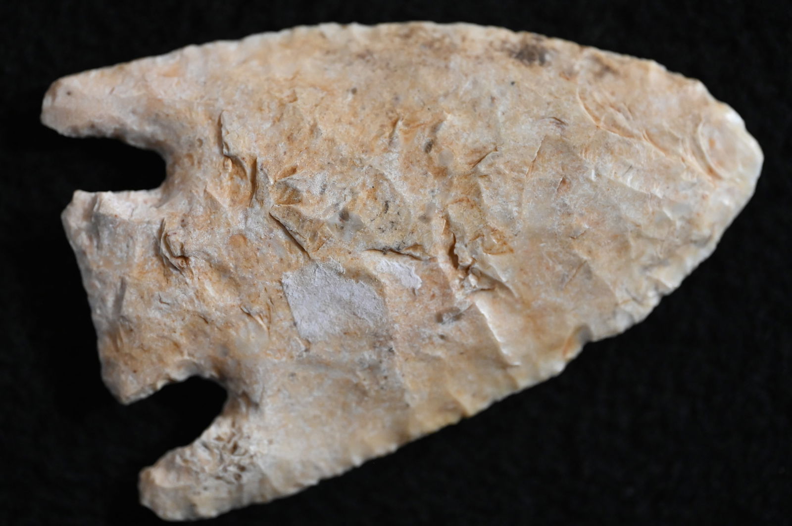 2 5/8" Smith Arrowhead Found in Missouri, comes with a Ryan Keele COA Ex: Steve McCabe Collection. (1 of 11)