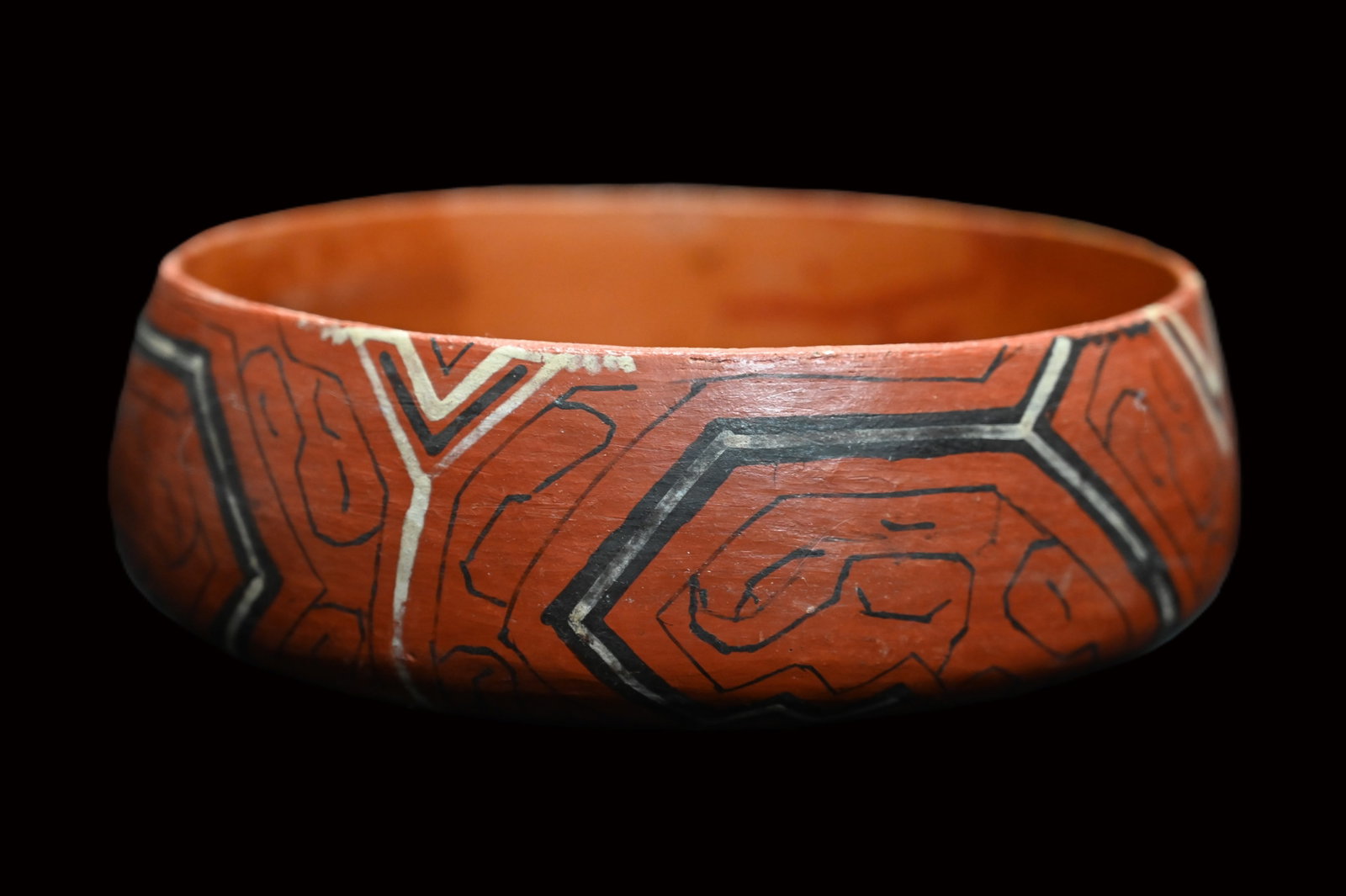 Shipibo Pottery Poly-chrome Bowl from South America 3 1/4" tall 8 1/2" Wide.: Shipibo Pottery Poly-chrome Bowl from South America 3 1/4" tall 8 1/2" Wide.