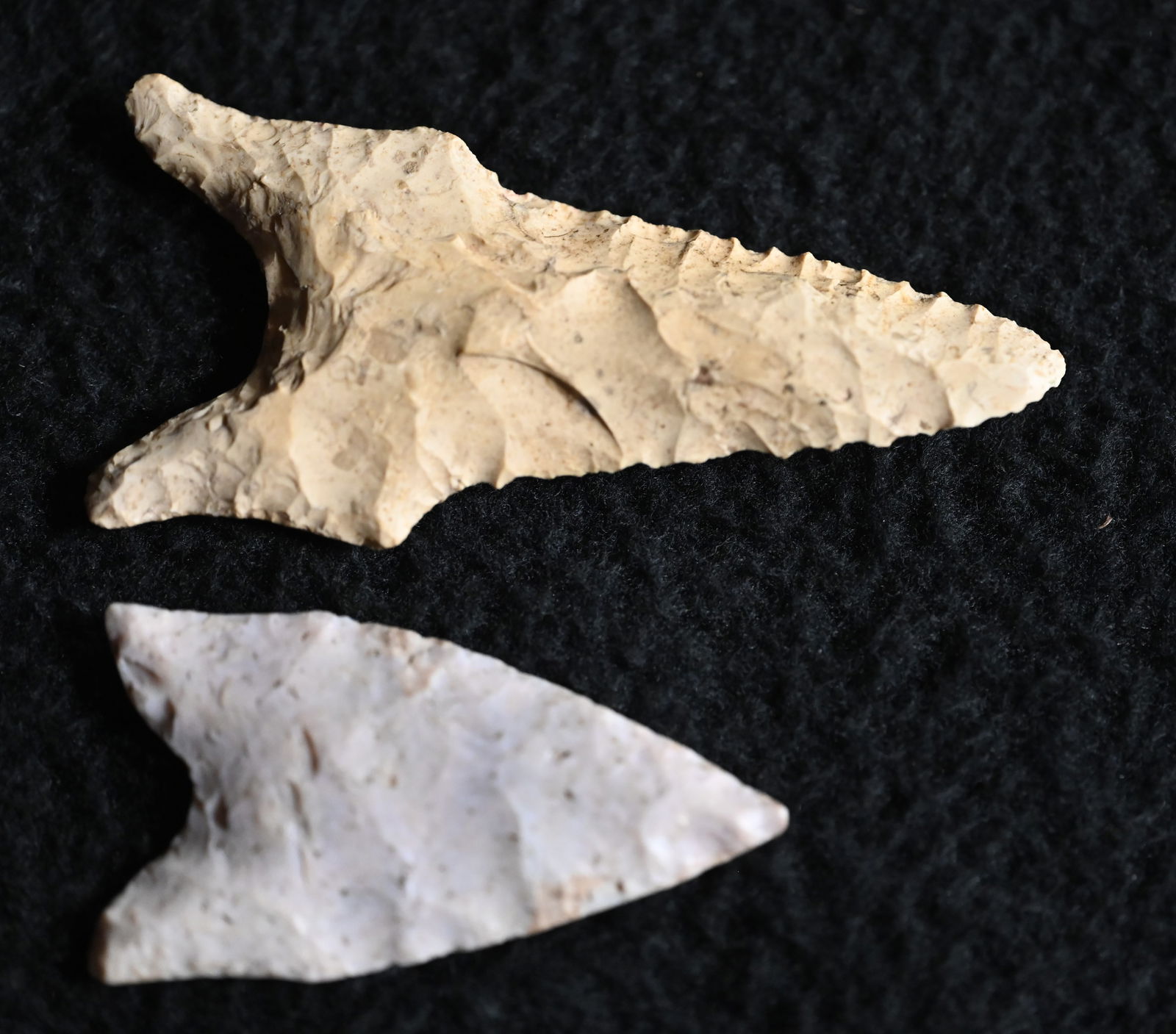 2 Dalton Arrowheads Modern Made Longest is 2 3/4". (1 of 8)