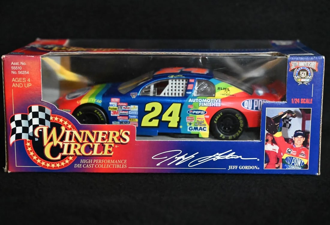 Jeff Gordon "Dupont" 1998 Winners Circle 1/24 Scale Die Cast NASCAR 50th Anniversary in Brand New (1 of 4)