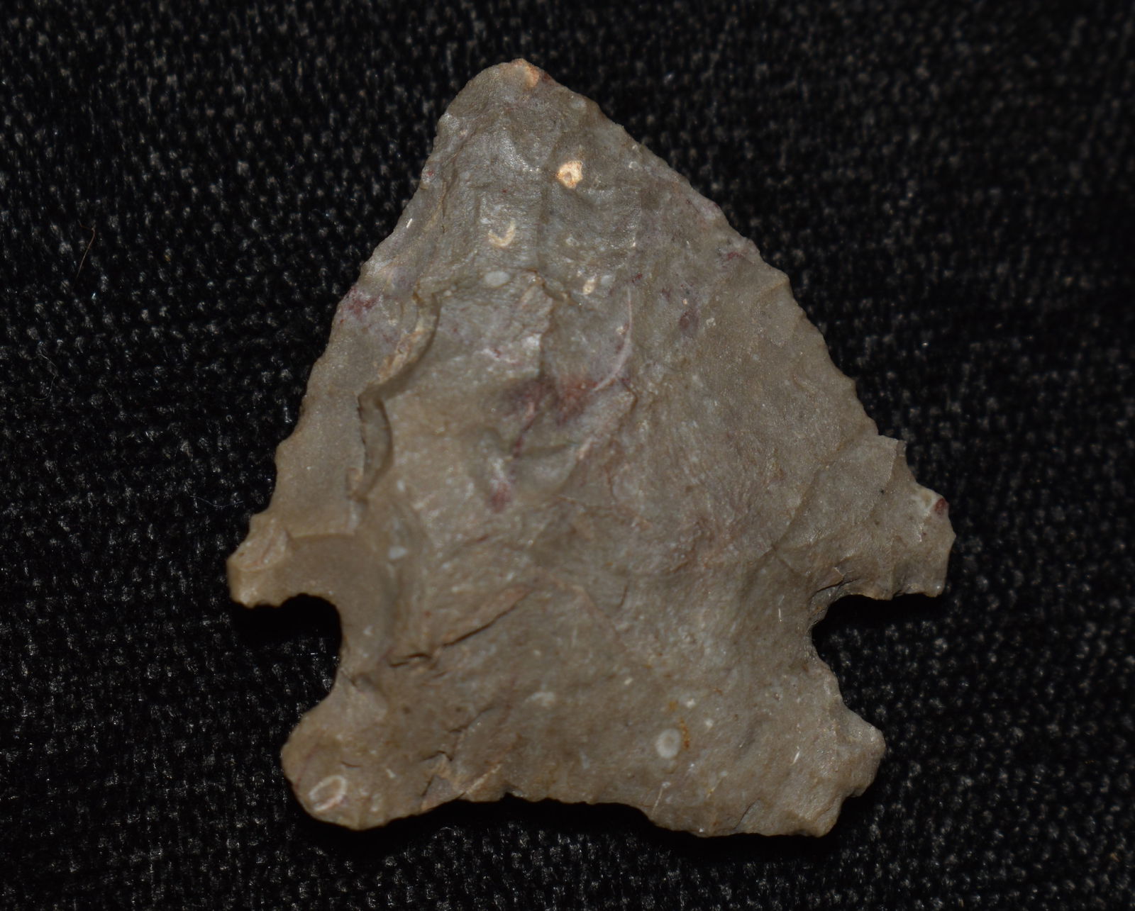 1 1/8" Bayport Flint Decatur Notched Arrowhead found North of Detroit, Michigan (1 of 7)