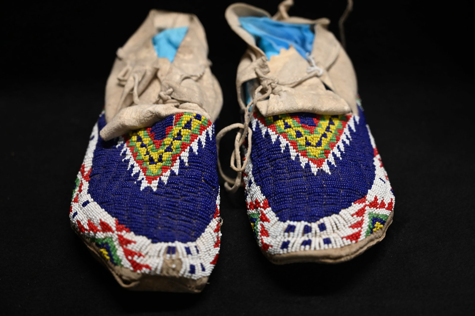 Authentic Pair of Sioux Beaded Moccasins Sinew Sewn Circa 1890-1910.  9 1/2"long In great condition (1 of 9)