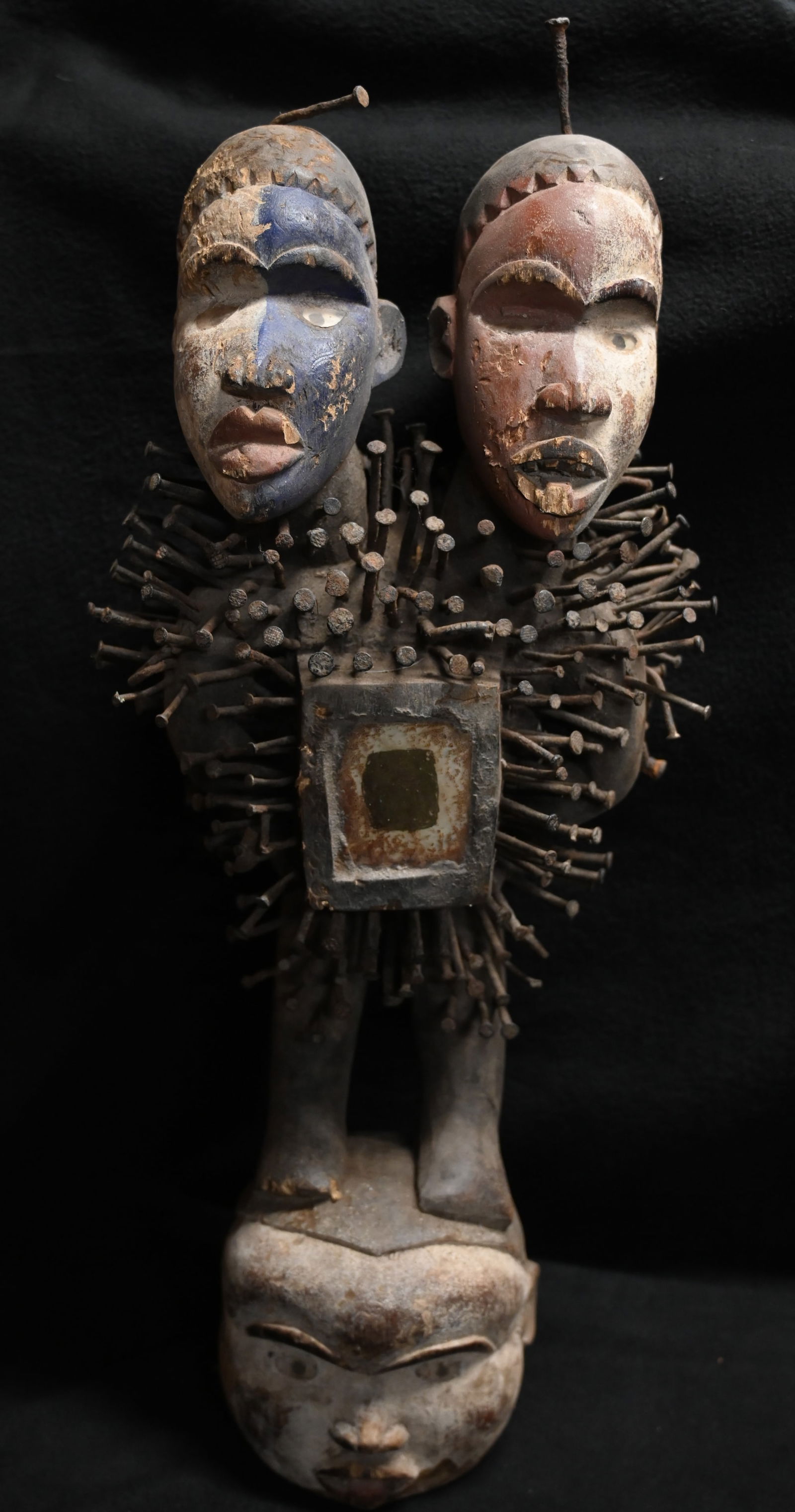 Congolese Power Wood Statue (1 of 17)