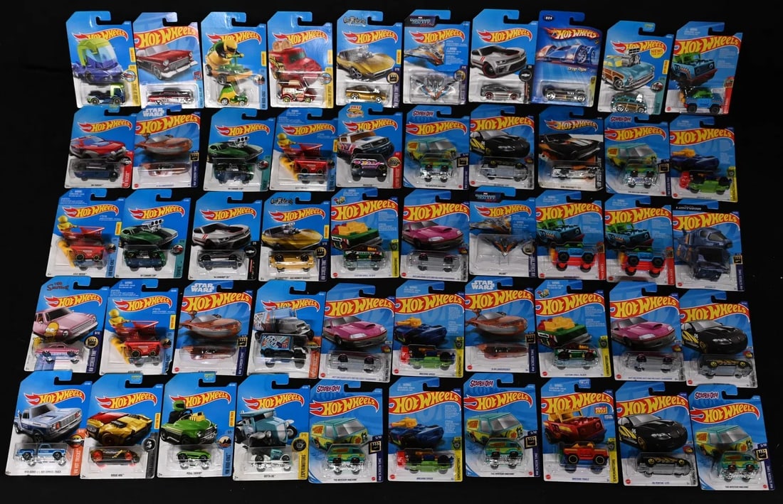Mattel Hot Wheels Assortment of 50 cars - Most if not all are 2016: Mattel Hot Wheels Assortment of 50 cars - Most if not all are 2016. 1:64 Diecast Cars. All cars are brand new and in their original card.
