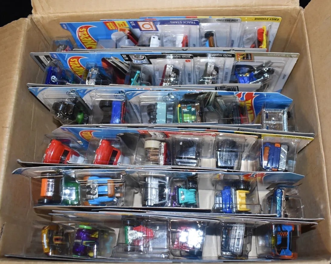 Mattel Hot Wheels Assortment contains 36 cars 2017: Mattel Hot Wheels Assortment contains 36 cars. All cars are brand new and in their original card. The cars in the box probably don't match the numbers on the outside of the box. We made sure the numbe