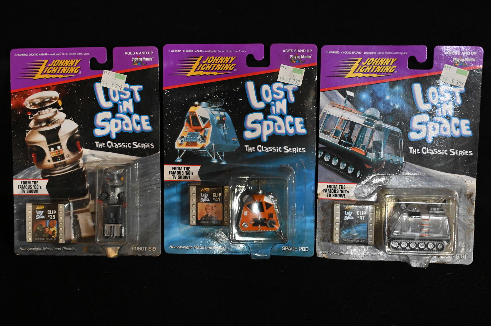 3 Johnny Lightning 1998 Lost In Space Figures with Original Film Clip.: 3 Johnny Lightning 1998 Lost In Space Figures with Original Film Clip.