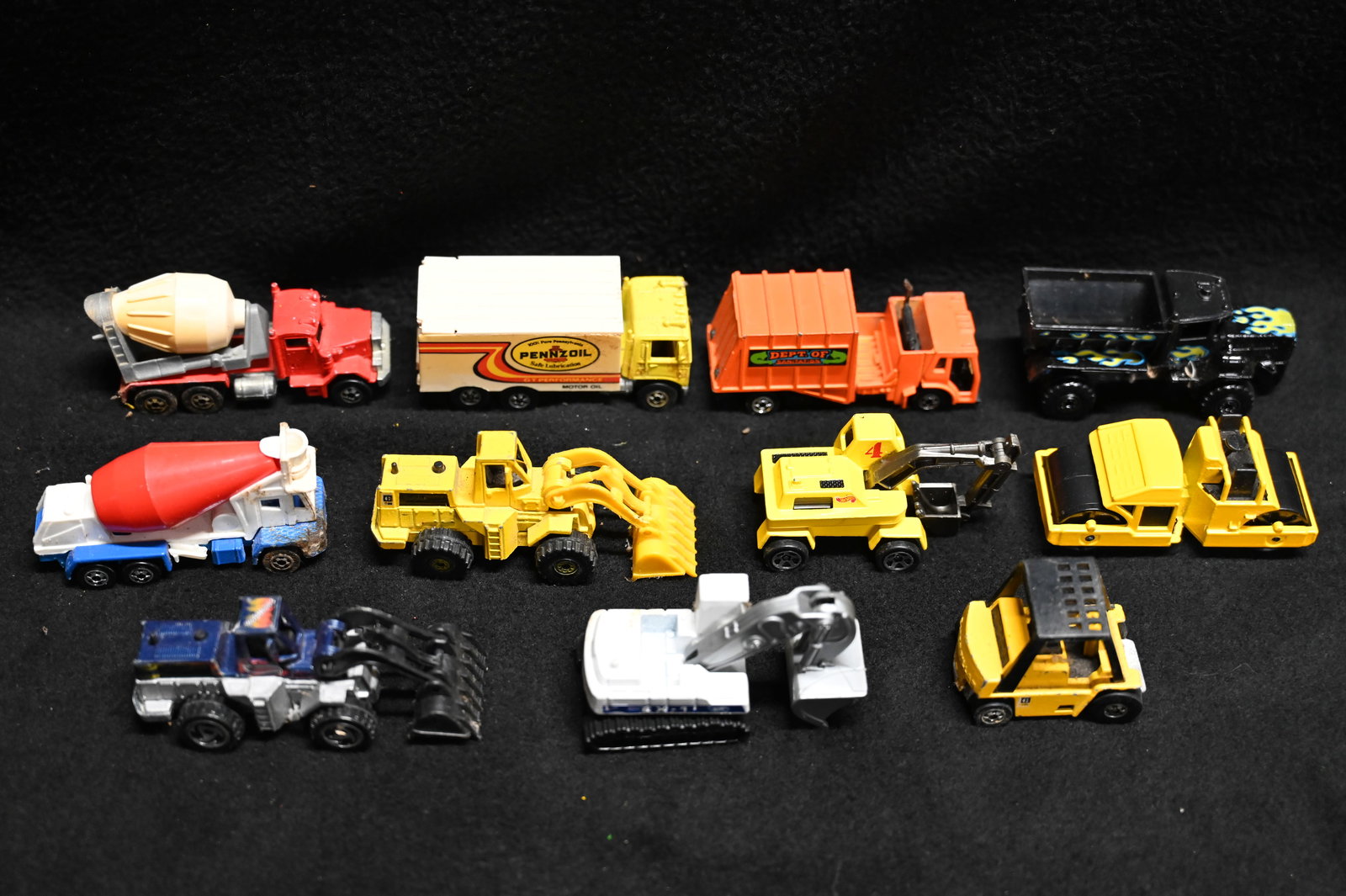 11 Hot Wheels Vintage Construction Vehicles 70's and 80's.: 11 Hot Wheels Vintage Construction Vehicles 70's and 80's.