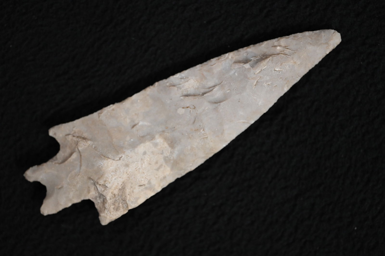 4 1/8" Pedernales Arrowhead Found in Texas. (1 of 10)