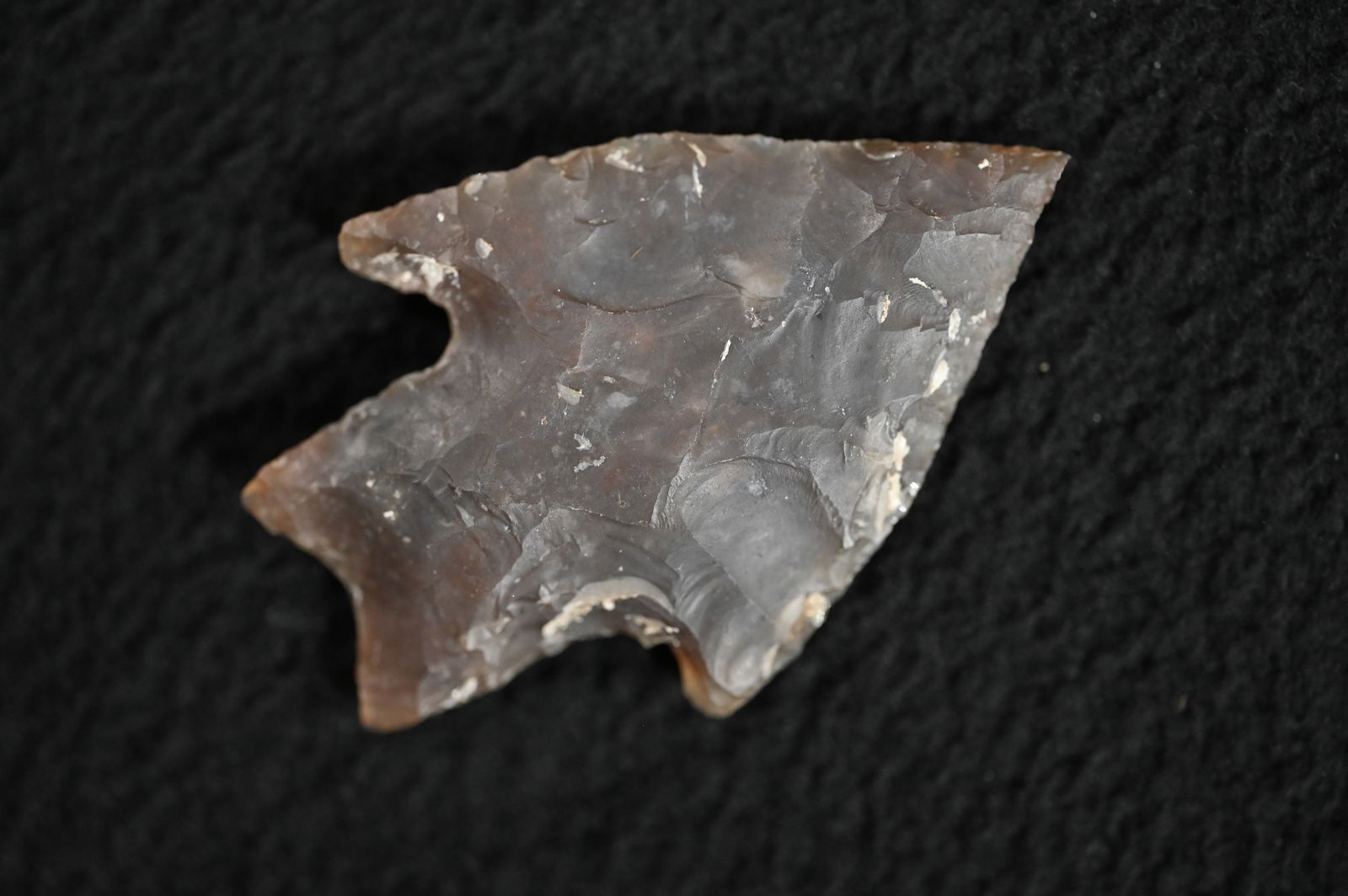 1 15/16" Pedernales Arrowhead Found in Texas. (1 of 10)