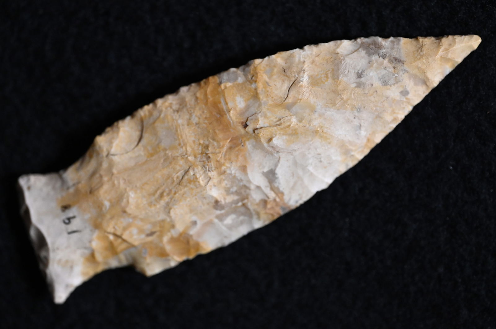 3 3/16" Colorful Delhi Arrowhead Found in Boone Co. Missouri. (1 of 9)