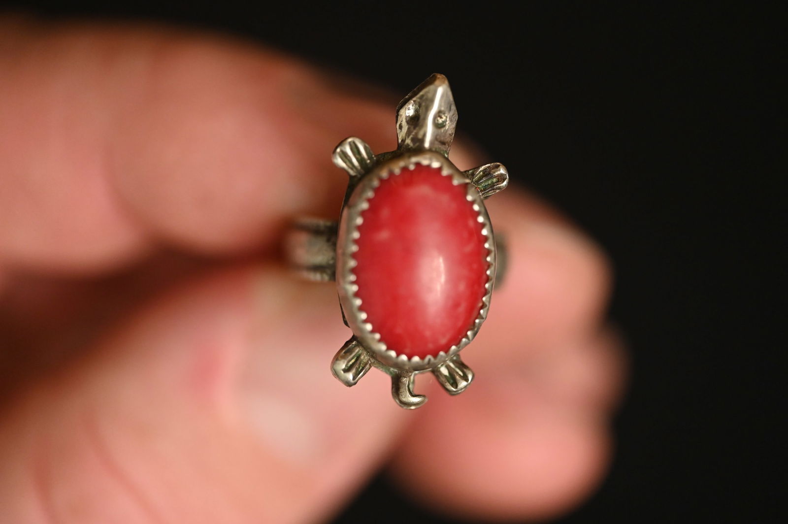 Sterling Silver & Red Coral Turtle Ring Signed on the inside of the band but unreadable. (1 of 6)
