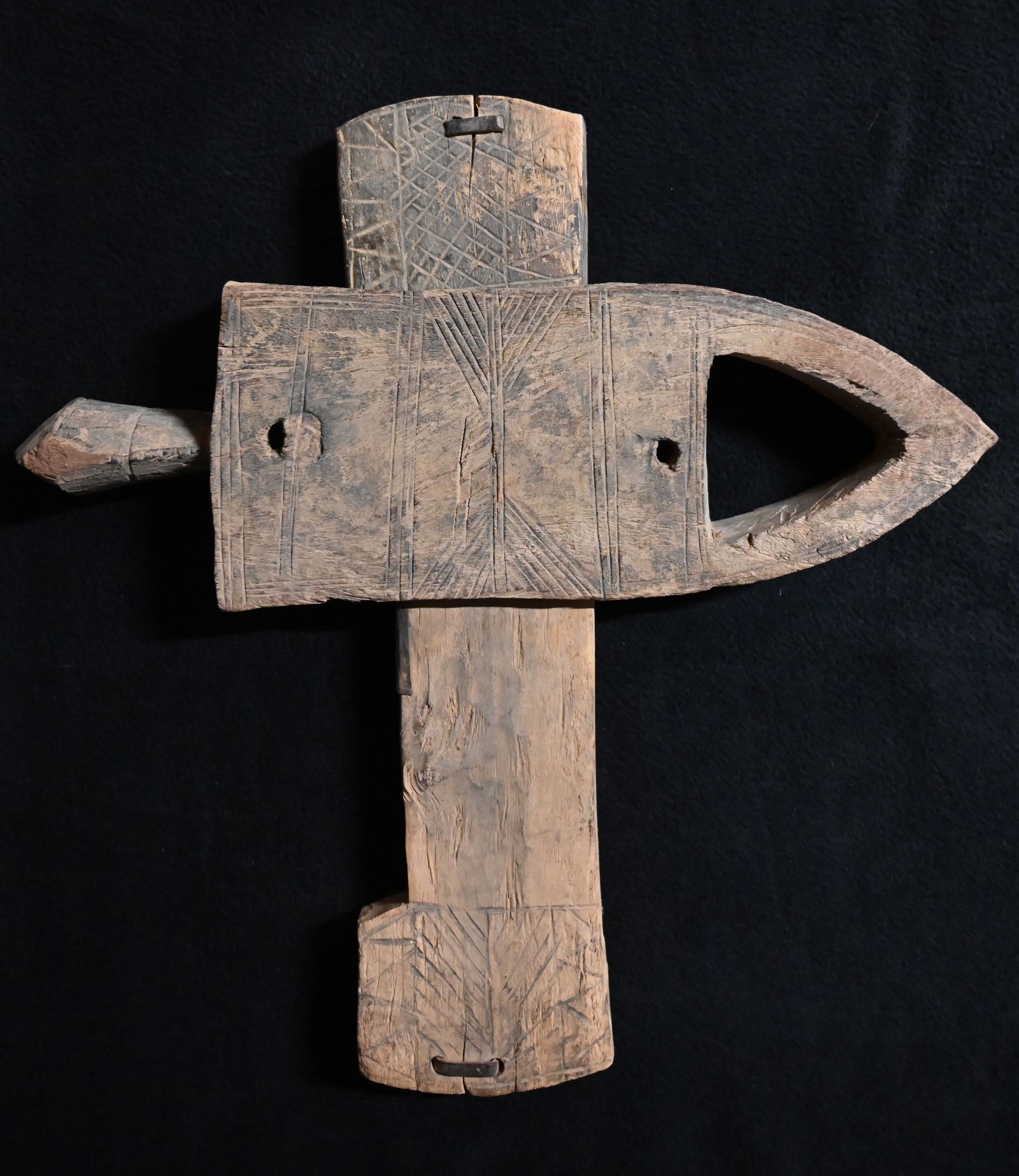 Large Dogon Door Lock With Old Repair (1 of 8)