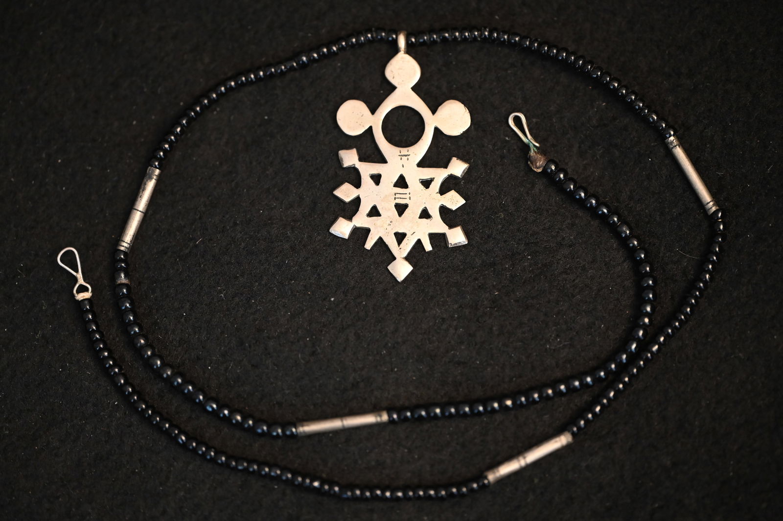 Tuareg Silver Karaga Cross Onyx Bead Necklace (1 of 5)