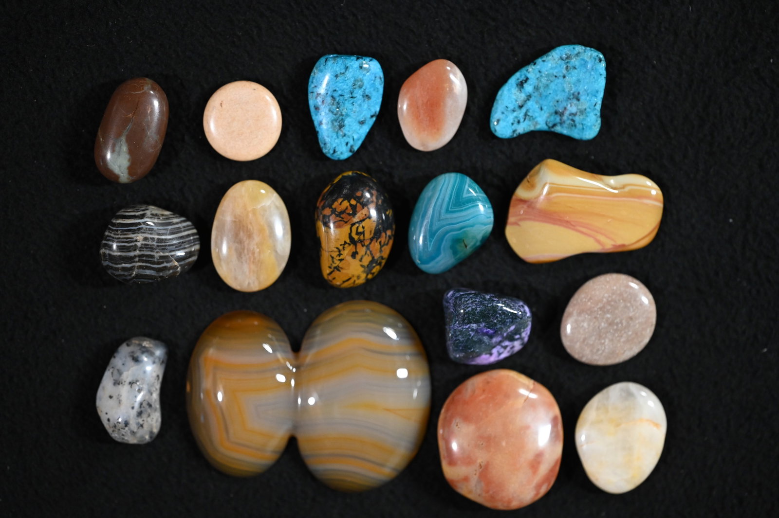 Group of Gem Quality Stones includes Agates, Jasper, Rhodonite, and Chrysocolla.: Group of Gem Quality Stones includes Agates, Jasper, Rhodonite, and Chrysocolla.