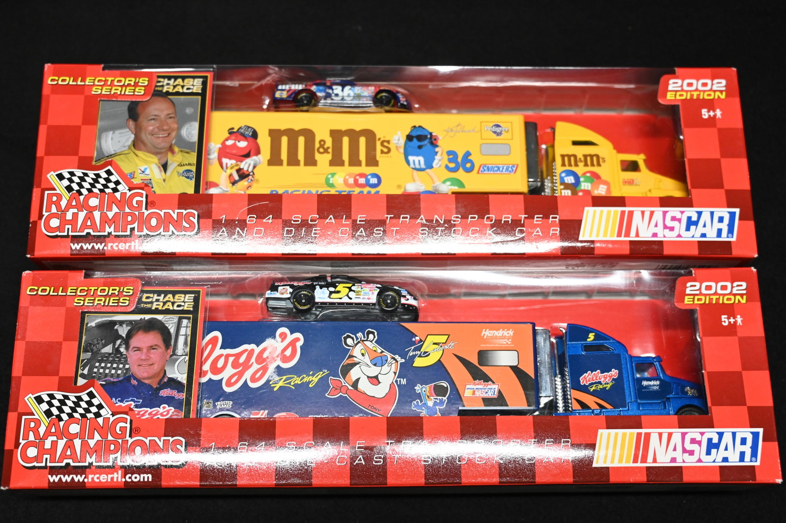 2 Racing Champions 2002 Racing Team Transporters M&M's & Kellogg's 1/64 Scale in brand new old stock: 2 Racing Champions 2002 Racing Team Transporters M&M's & Kellogg's 1/64 Scale in brand new old stock condition.