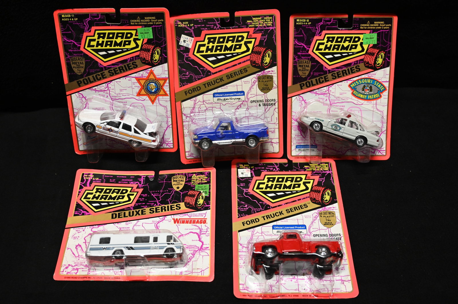 5 Road Champs 1995 Diecast Metal & Plastic 1/43 Scale Cars in the original packaging.: 5 Road Champs 1995 Diecast Metal & Plastic 1/43 Scale Cars in the original packaging.