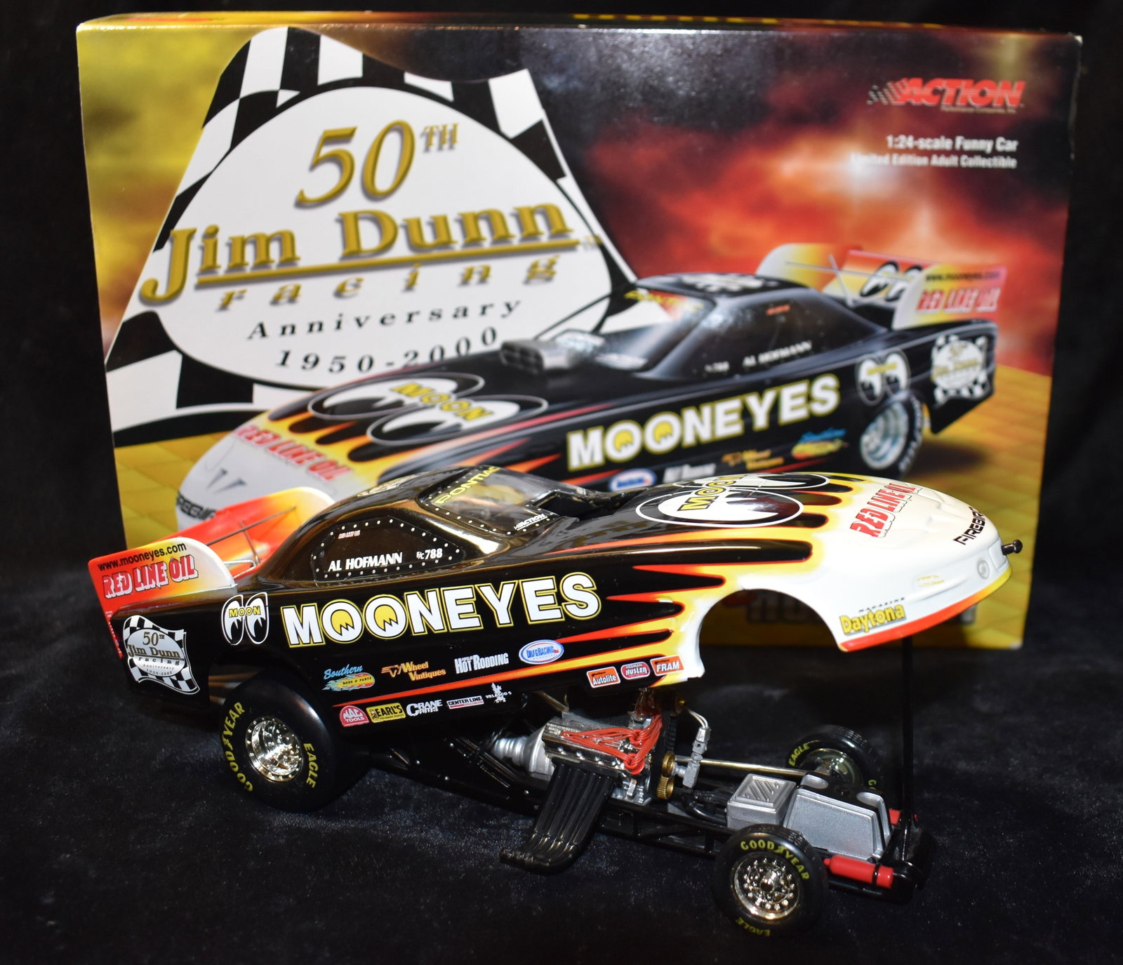 2000 Al Hofmann Mooneyes Pontiac 1:24 Scale Jim Dunn 50th Anniversary Funny Car: 2000 Al Hofmann Mooneyes Pontiac 1:24 Scale Jim Dunn 50th Anniversary Funny Car. Like new condition from the late Tim Harshman collection.