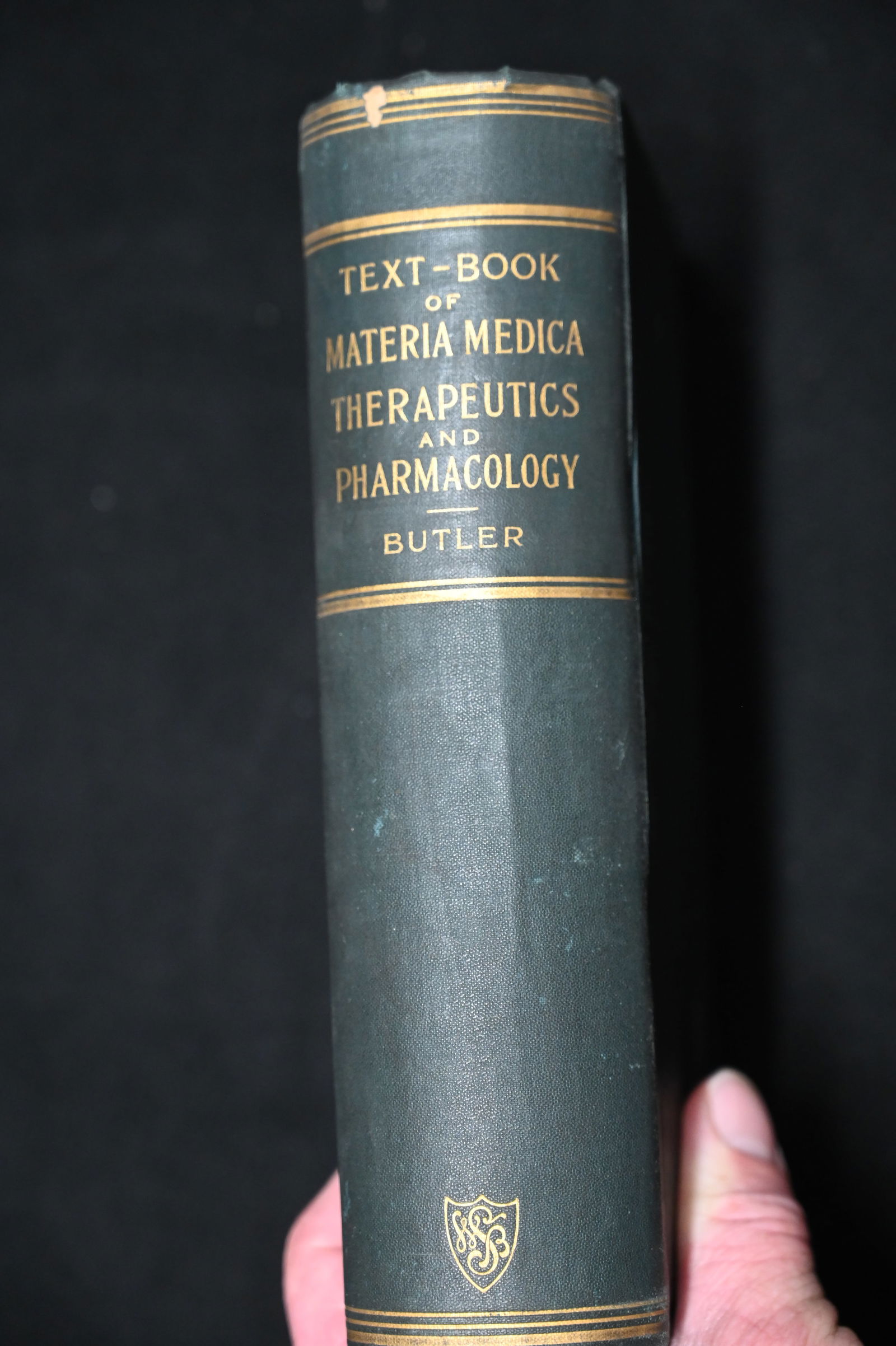 1898 A Text-Book Of Materia Medica : Pharmacology And Therapeutics (1 of 5)