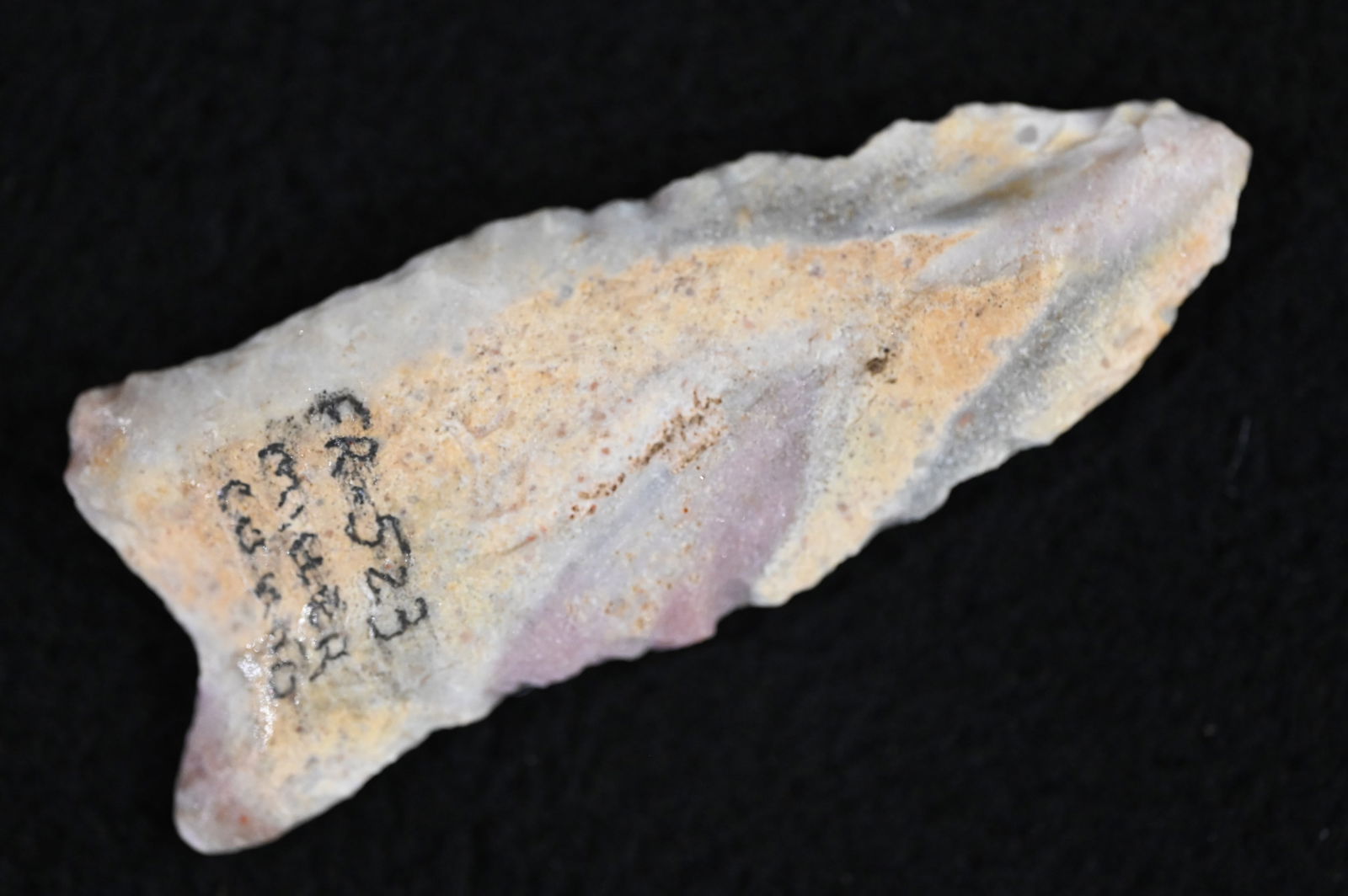 2 9/16" Colorful Dalton Found in Miller Co. Missouri Ex: Steve Lee Collection. (1 of 5)