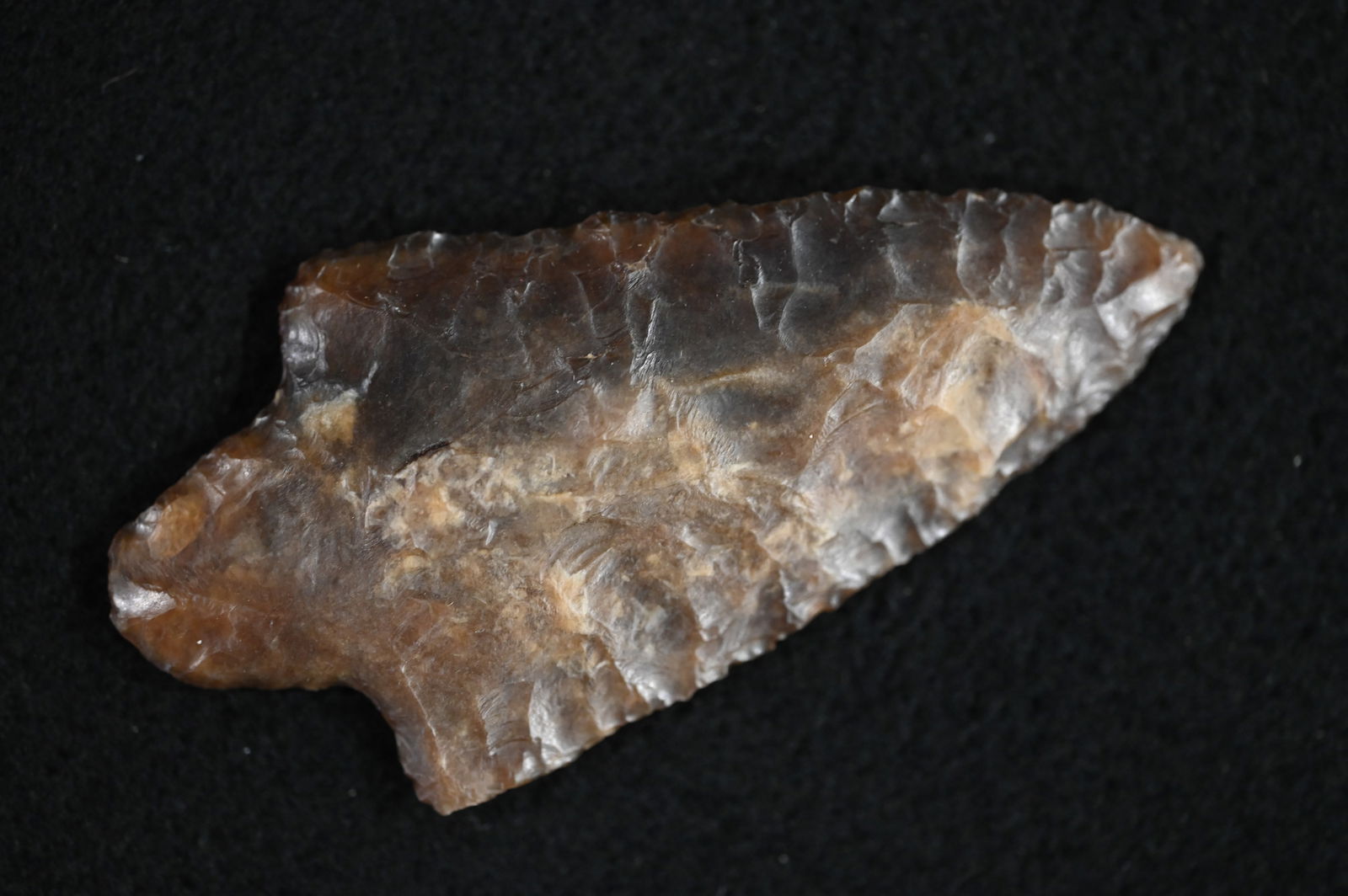 3" Knife River Chert Dickson Found in Saline Co. Missouri.  Keele & Roger's COA's. (1 of 8)