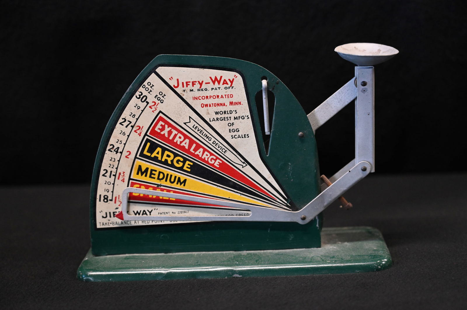 Vintage Green Jiffy-Way Egg Scale.: Vintage Green Jiffy-Way Egg Scale.