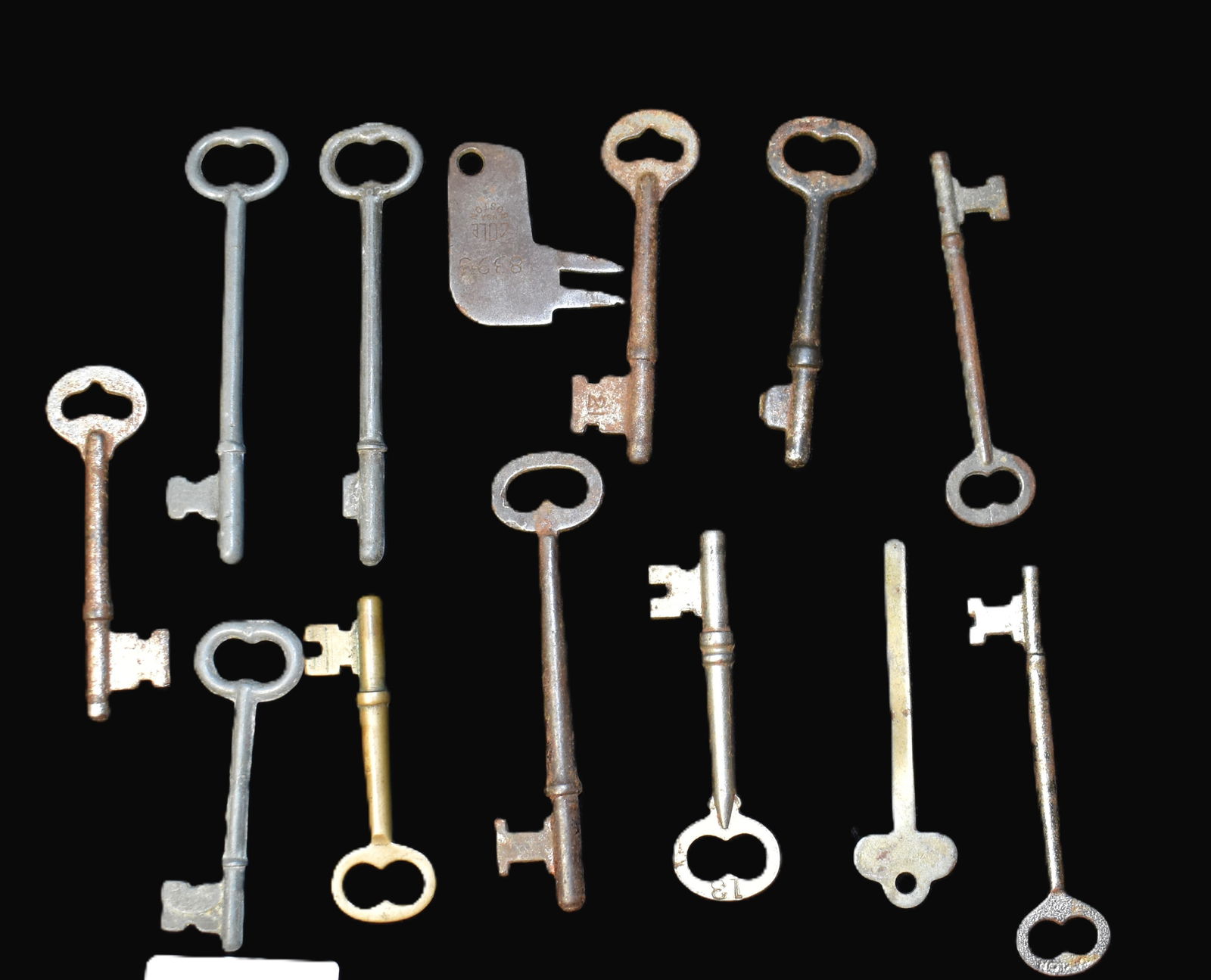 Collection of Old Skeleton Keys (1 of 1)