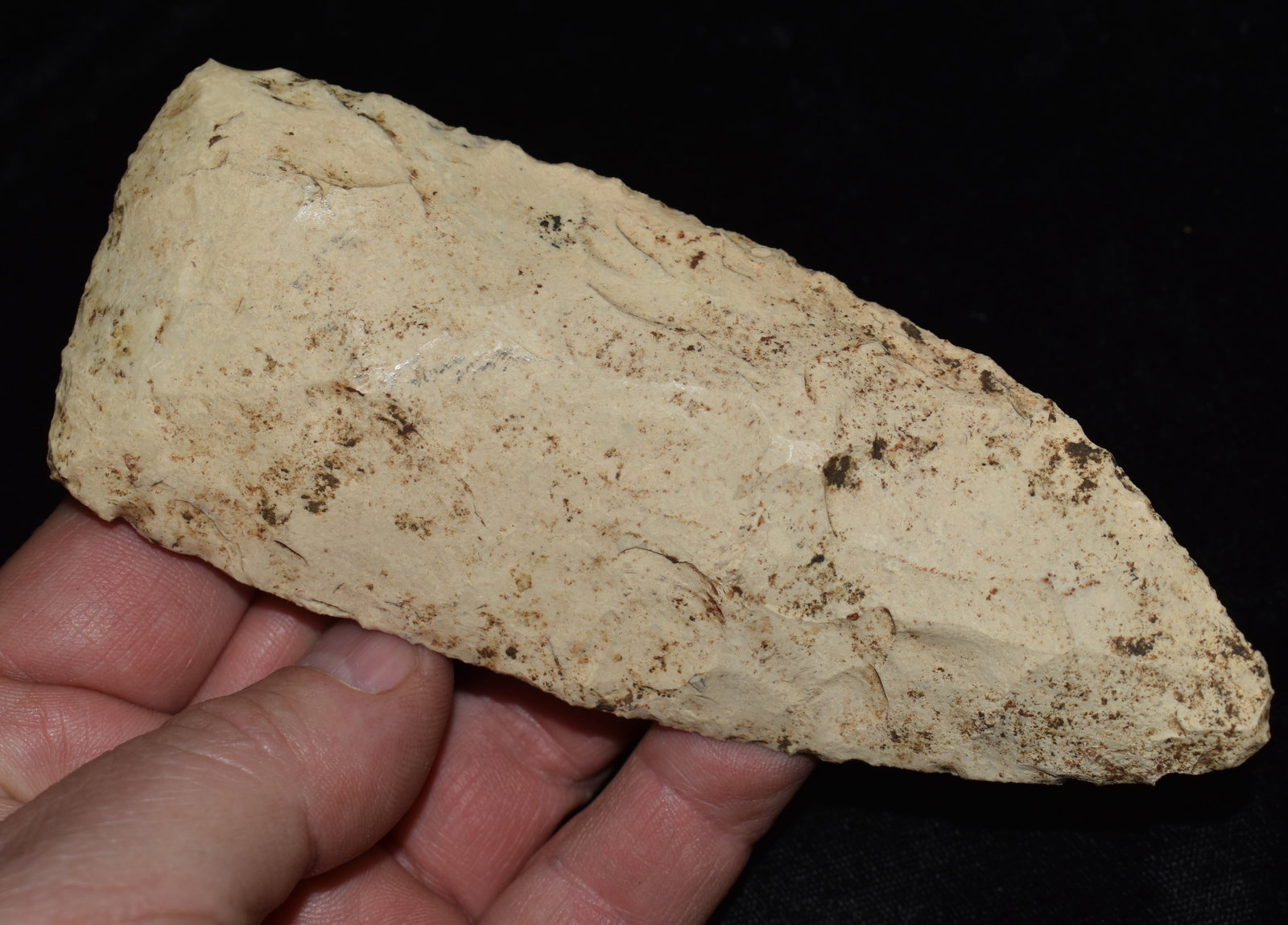 5 1/4" Clear Fork Gouge found in Pulaski County, Missouri: 5 1/4" Clear Fork Gouge found in Pulaski County, Missouri by Tony Rickerson. Nicely made example of this tool type. Has the bow or arch that was intentional for this type. Exhibits correct manufacture