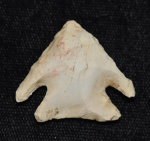 1 1/8" Pelican Lake Arrowhead found in Pulaski County, Missouri