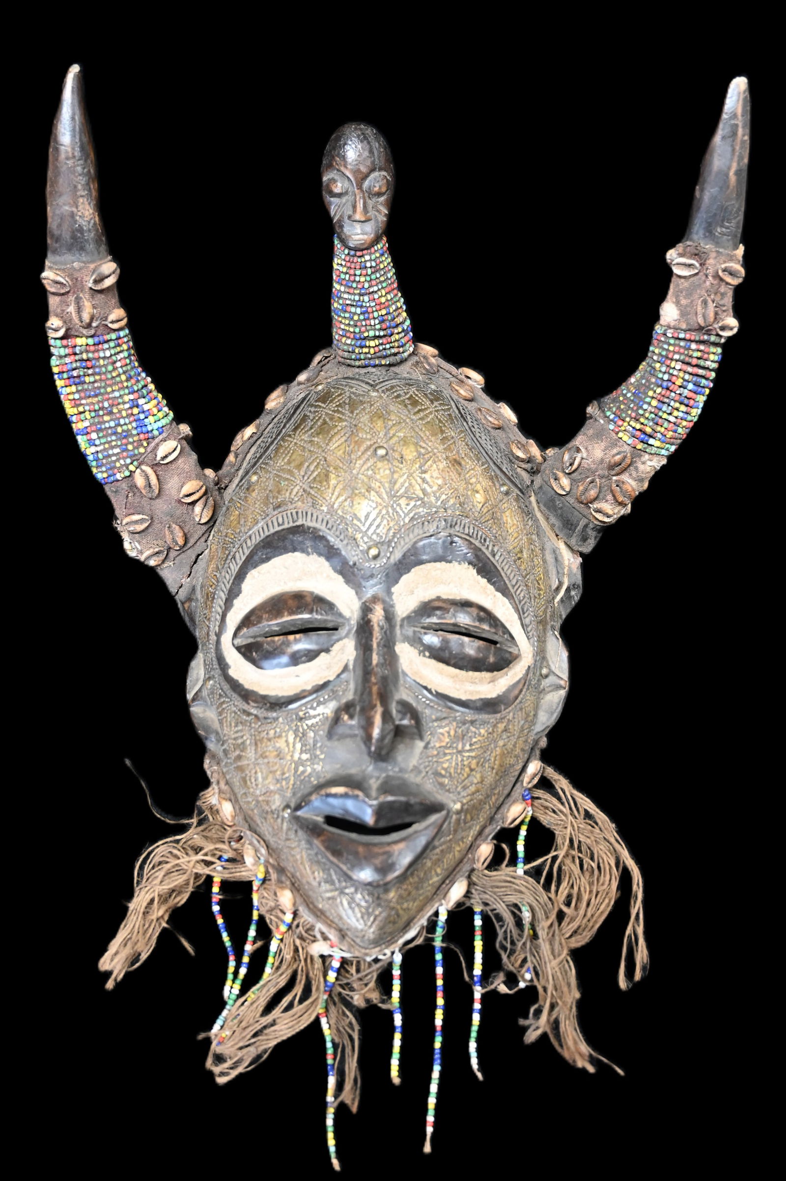 Highly Detailed Chokwe Mask from the Congo, Africa - Mid to Late Century (1 of 12)