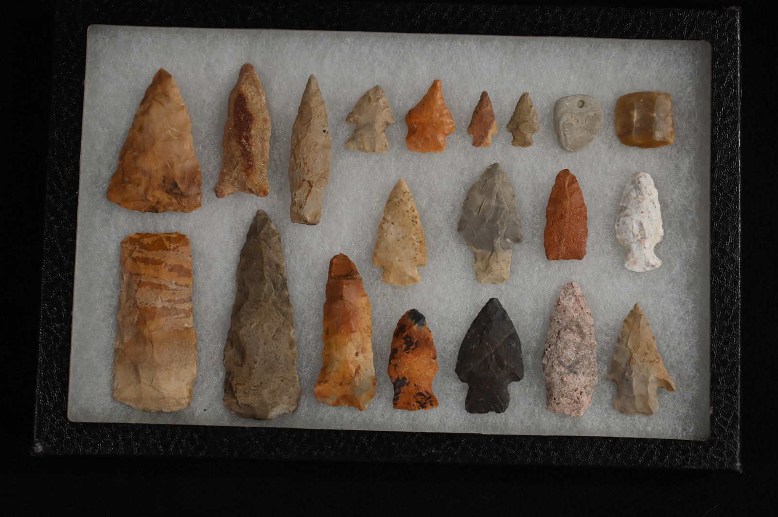 20 Arrowheads Found in St. Louis Co. Missouri 3 3/4" longest in a 8" x 12" Frame. (1 of 6)
