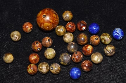 25+ Mini Bennington Marbles and a Shooter