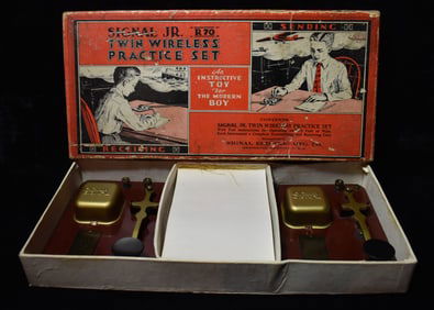 1930s R-70 Model Signa Jr. Twin Wireless By Signal Electric Mfg. Co.