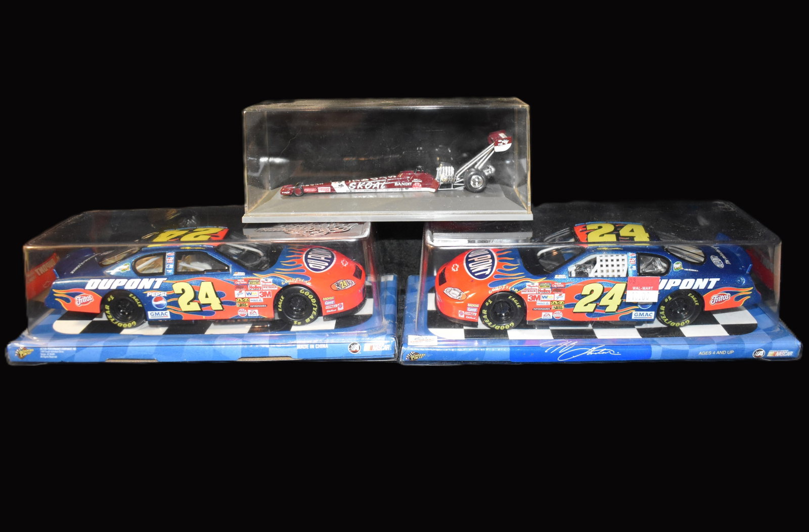 1:64 Scale Skoal Bandit Top Fuel Dragster & 2 1/24 Scale Vintage Jeff Gordon Diecast Cars. New in: 1:64 Scale Skoal Bandit Top Fuel Dragster w/ Protective Case & 2 1/24 Scale Vintage Jeff Gordon Diecast Cars. New in their original boxes