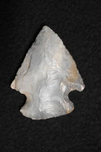 2 1/8" Snyders Arrowhead Found in Eastern Illinois.: 2 1/8" Snyders Arrowhead Found in Eastern Illinois.