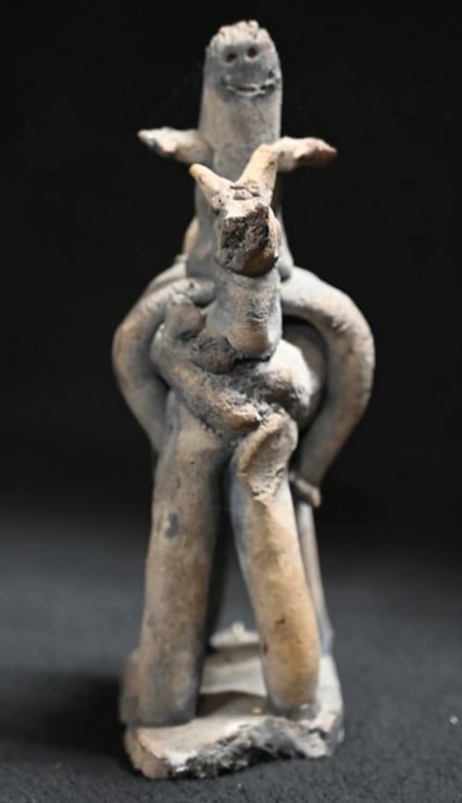 Terracotta Folk Art Pottery Sculpture Aztec or Mayan 8 1/4" Tall Pre-Columbian Statue. (1 of 8)