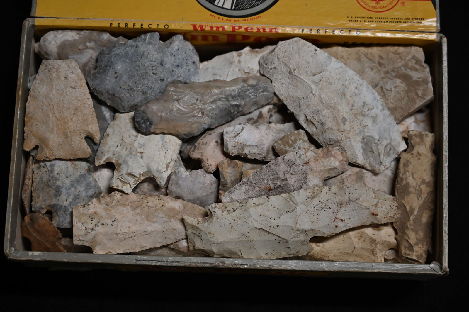 Cigar Box Full of Arrowheads and Stone Tools Found in MO/IL.  Cigar Box measures approx.. 9 1/2" x 5 (1 of 6)