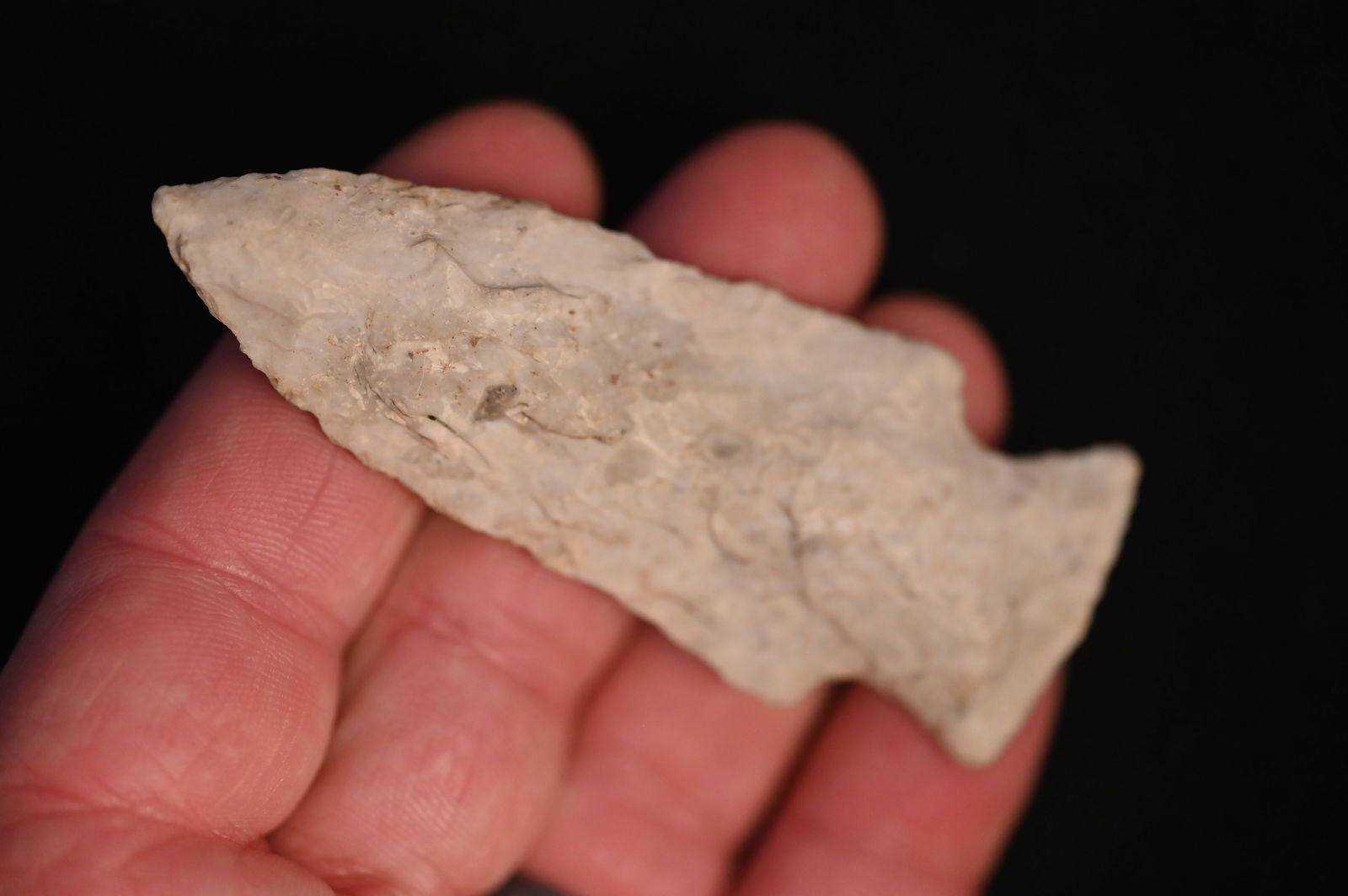 3 1/2" Gibson Arrowhead Found in Boone Co. Missouri. (1 of 8)