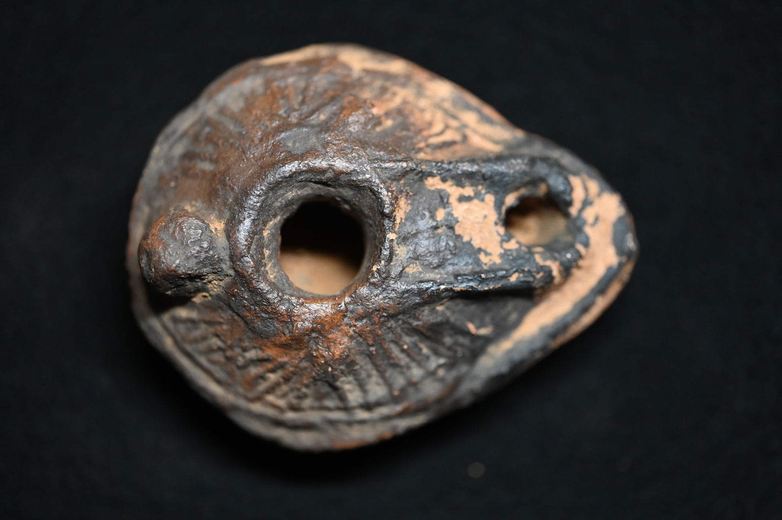 Holy Land Terracotta Oil Lamp Circa 400-700 AD. 3" long. (1 of 5)
