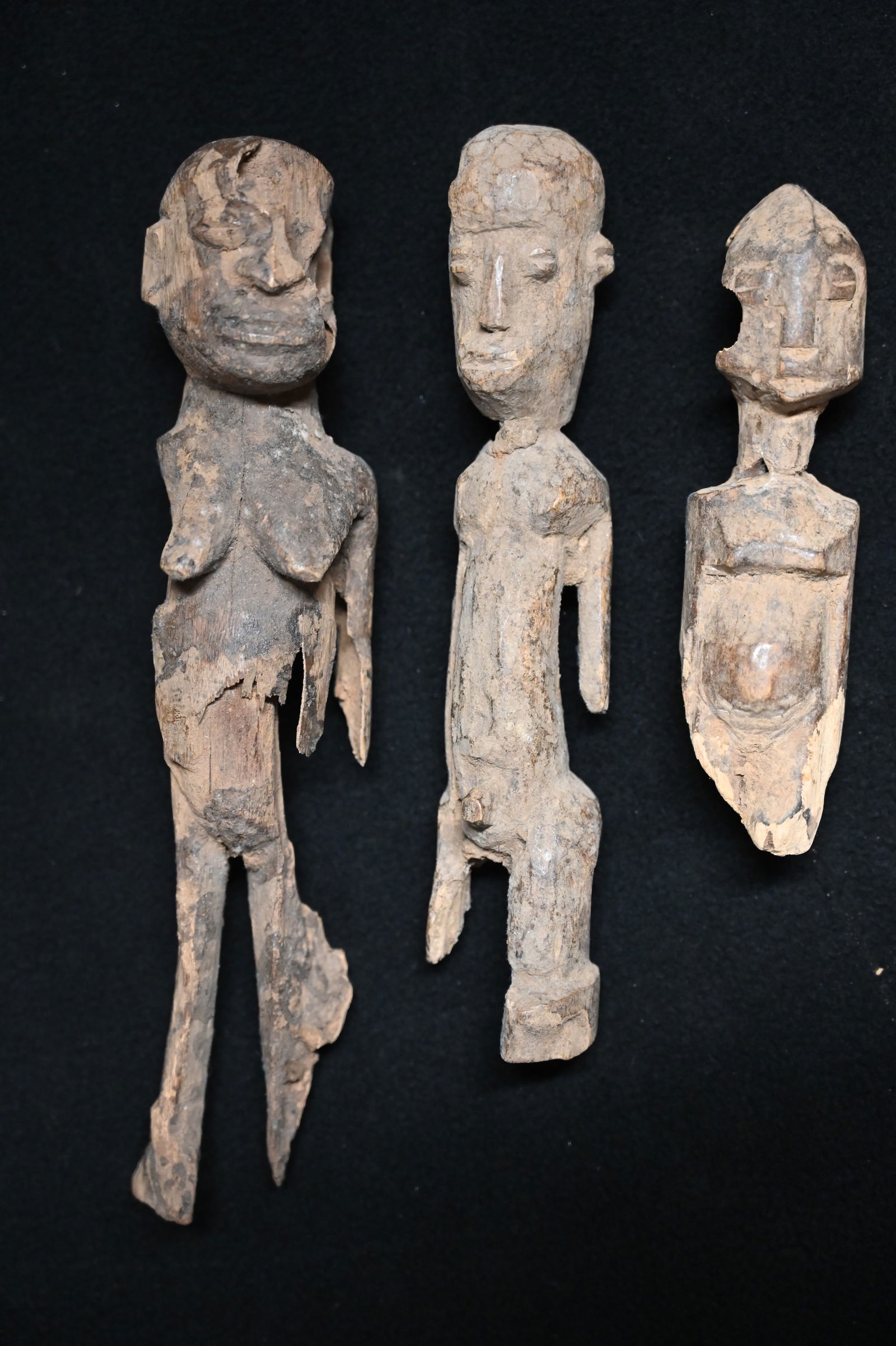 3 Lobi Bateba Phuwe Altar Figures From Burkina Faso. (1 of 6)