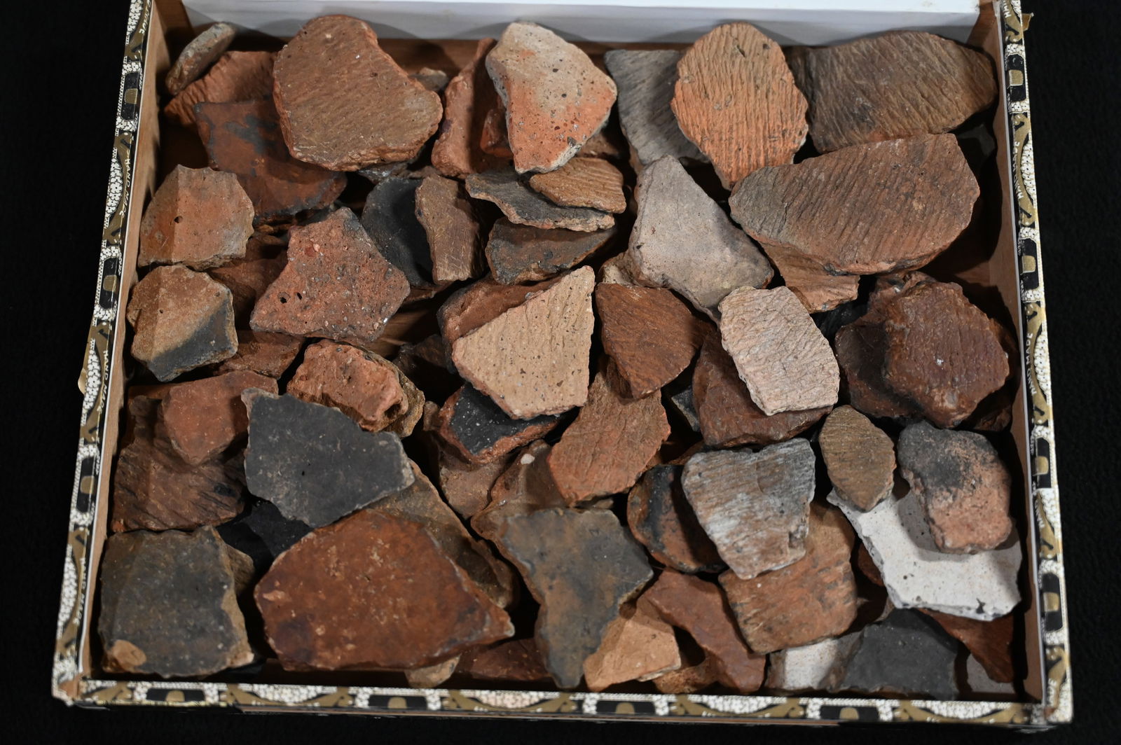 Cigar Box Full of Damaged Pottery Found in St. Louis Co. Missouri. (1 of 6)