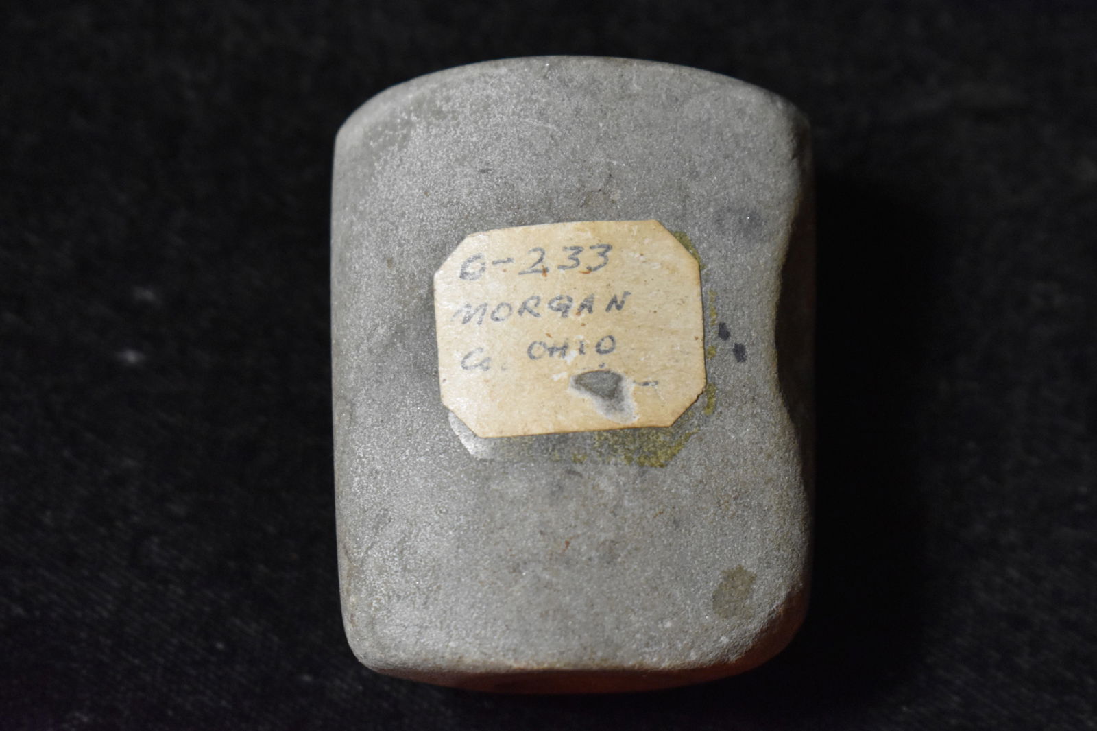 2" Simple Bannerstone - Modern Made: 2" Simple Bannerstone - Modern Made. Modern Bannerstones are often simple in their design. Often how a bannerstone turns out has to do with the size of the stone being used. Kind of looks like an old