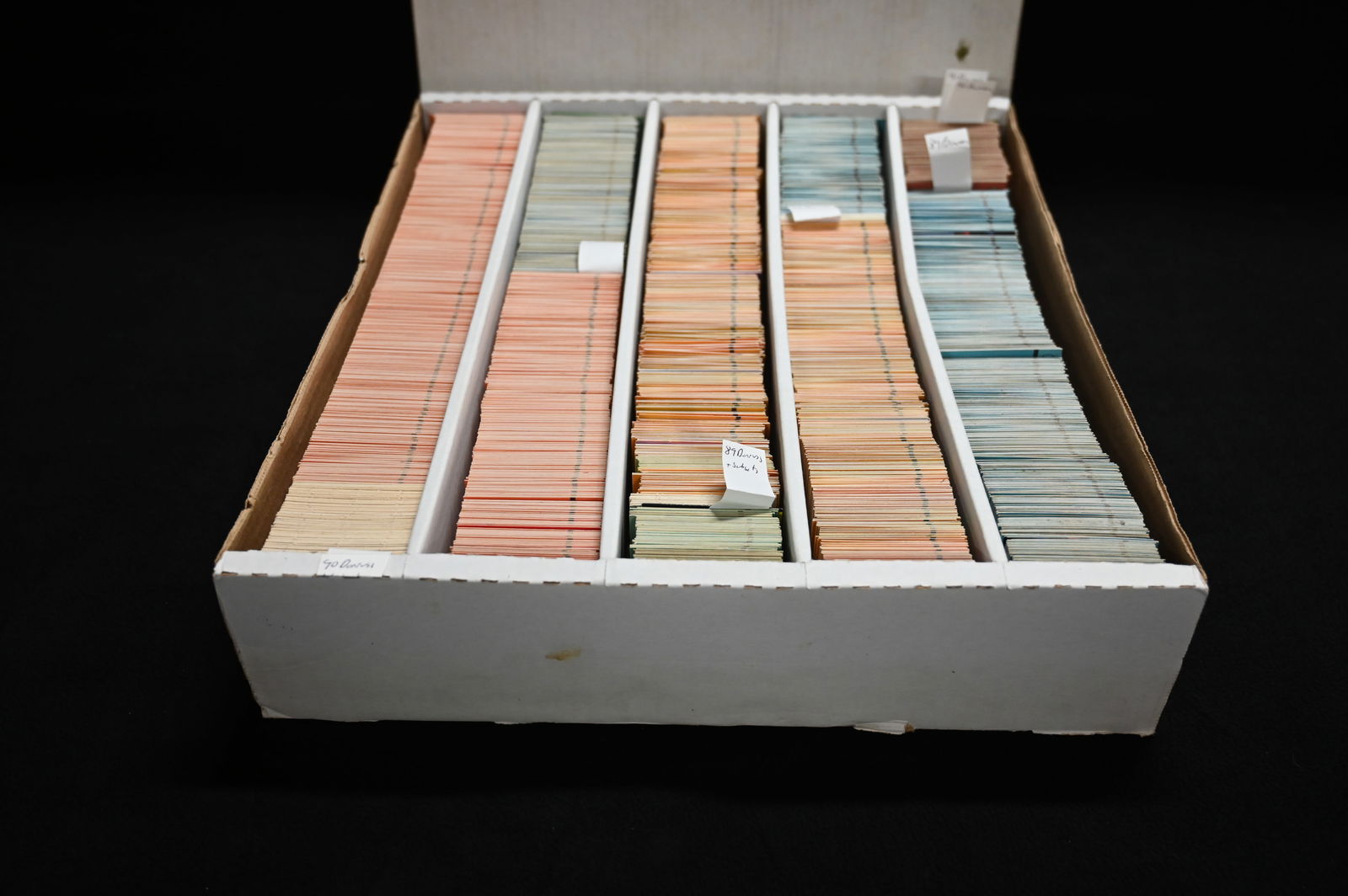 Approx. 5000 Baseball Cards. (1 of 5)