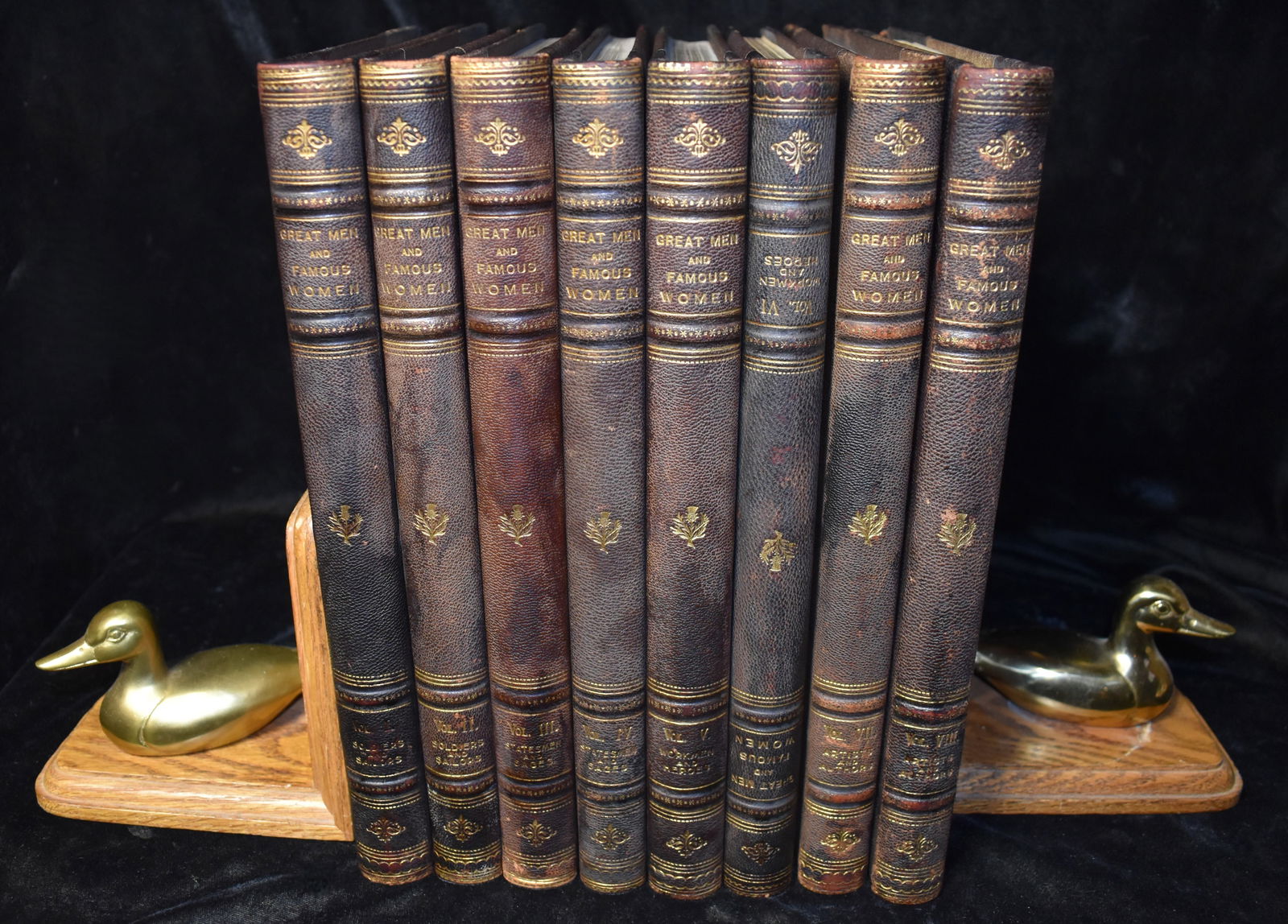 1894 Great Men and Famous Women a Series of Pen and Pencil Sketches - Folio Size Set: 8 Volume Set. Great Men and Famous Women a Series of Pen and Pencil Sketches -The Lives of More than 200 of the Most Prominent Personages in History by Horne, Charles F. and Harland, Marion. Published