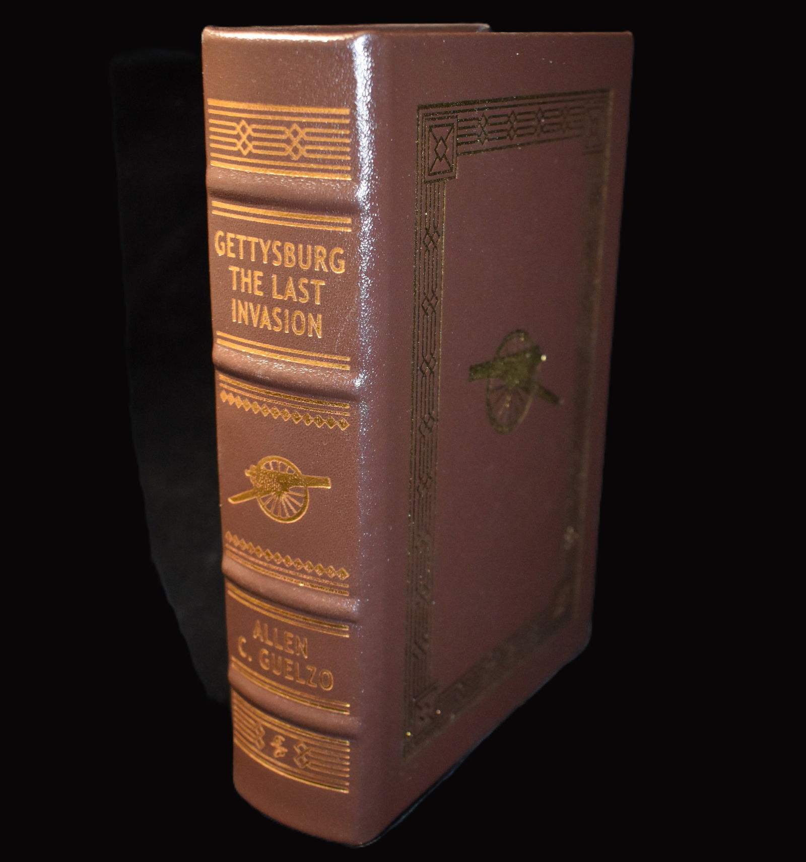 Gettysburg The Last Invasion by Allen Guelzo - Easton Press Full Leather 2022: Gettysburg The Last Invasion by Allen Guelzo - Easton Press Full Leather 2022. Fine condition full leather hardback with gold gilt to cover and page edges. Collector's Edition. Easton Press books are