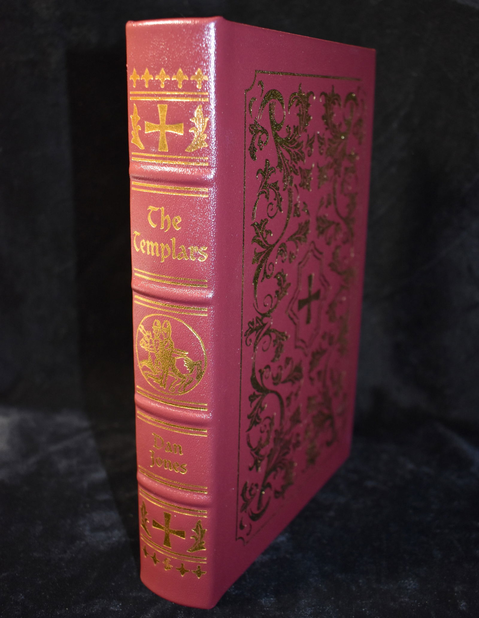 2017 The Templars by Dan Jones - Easton Press Full Leather Hardback: Published by Easton Press Norwalk Connecticut 2017. Fine condition full leather hardback with gold gilt to cover and page edges. Collector's Edition. Easton Press books are known for their high-qualit