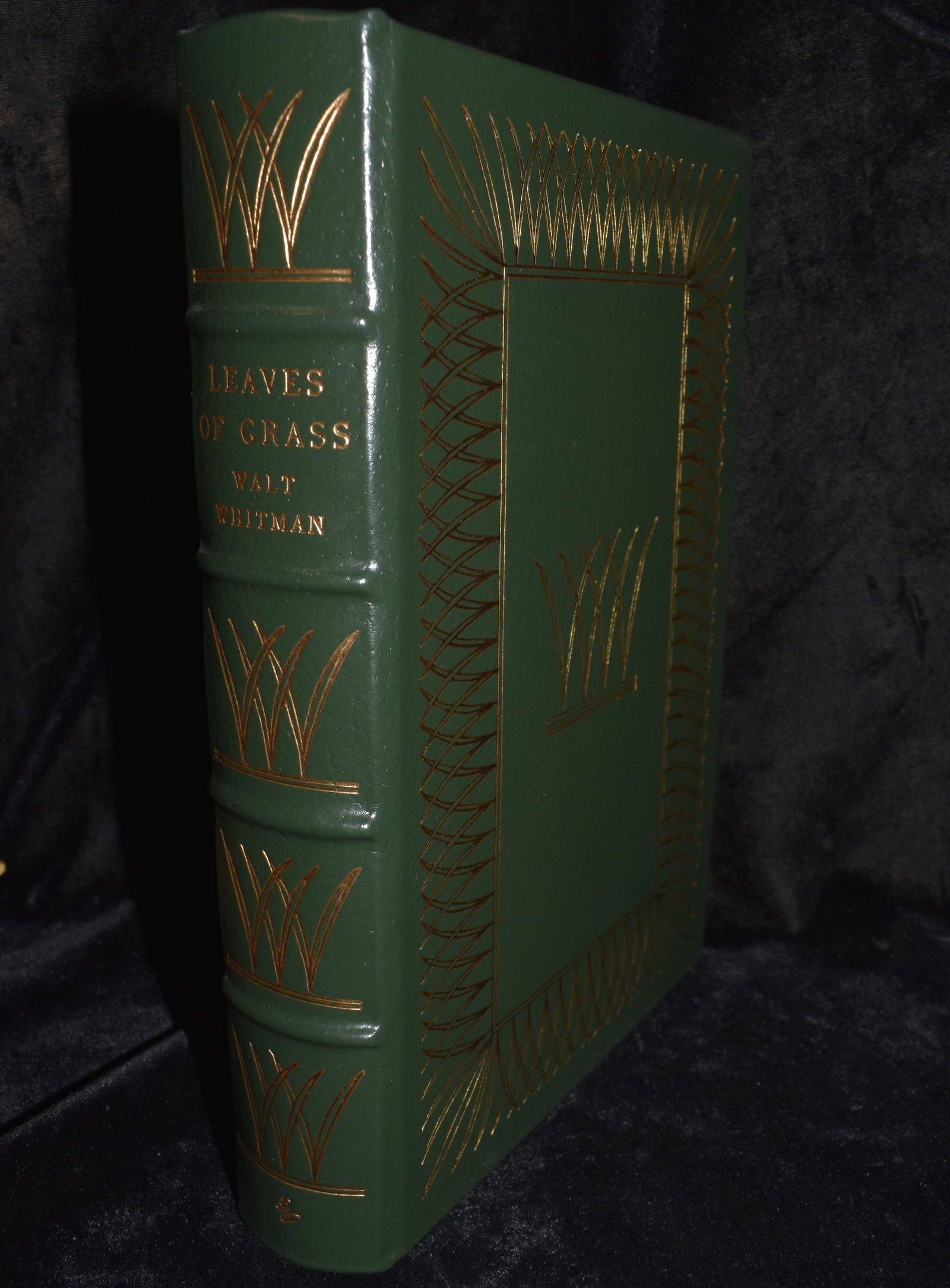 Leaves of Grass by Walt Whitman - 1977 Easton Press Full Leather Hardback - Like New: Leaves of Grass by Whitman, Walt. Published by Easton Press, 1977. Fine condition full leather hardback with gold gilt to cover and page edges. Collector's Edition. Easton Press books are known for th