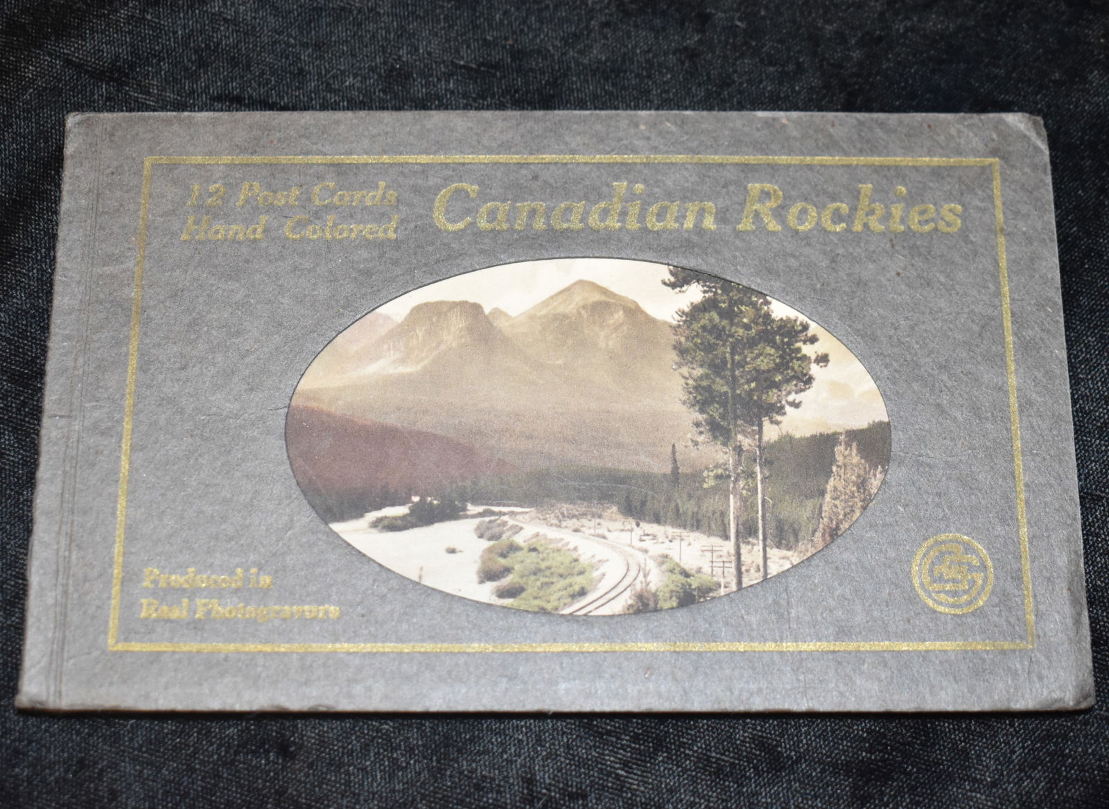 1920's Booklet of 12 Unused Postcards Hand Colored of the Canadian Rockies: Booklet of 12 Unused Postcards Hand Colored of the Canadian Rockies. 1920's. Published by the Gowen Sutton Company Van Couvre, British Columbia. Booklet has a little wear. Cards are still nice and att